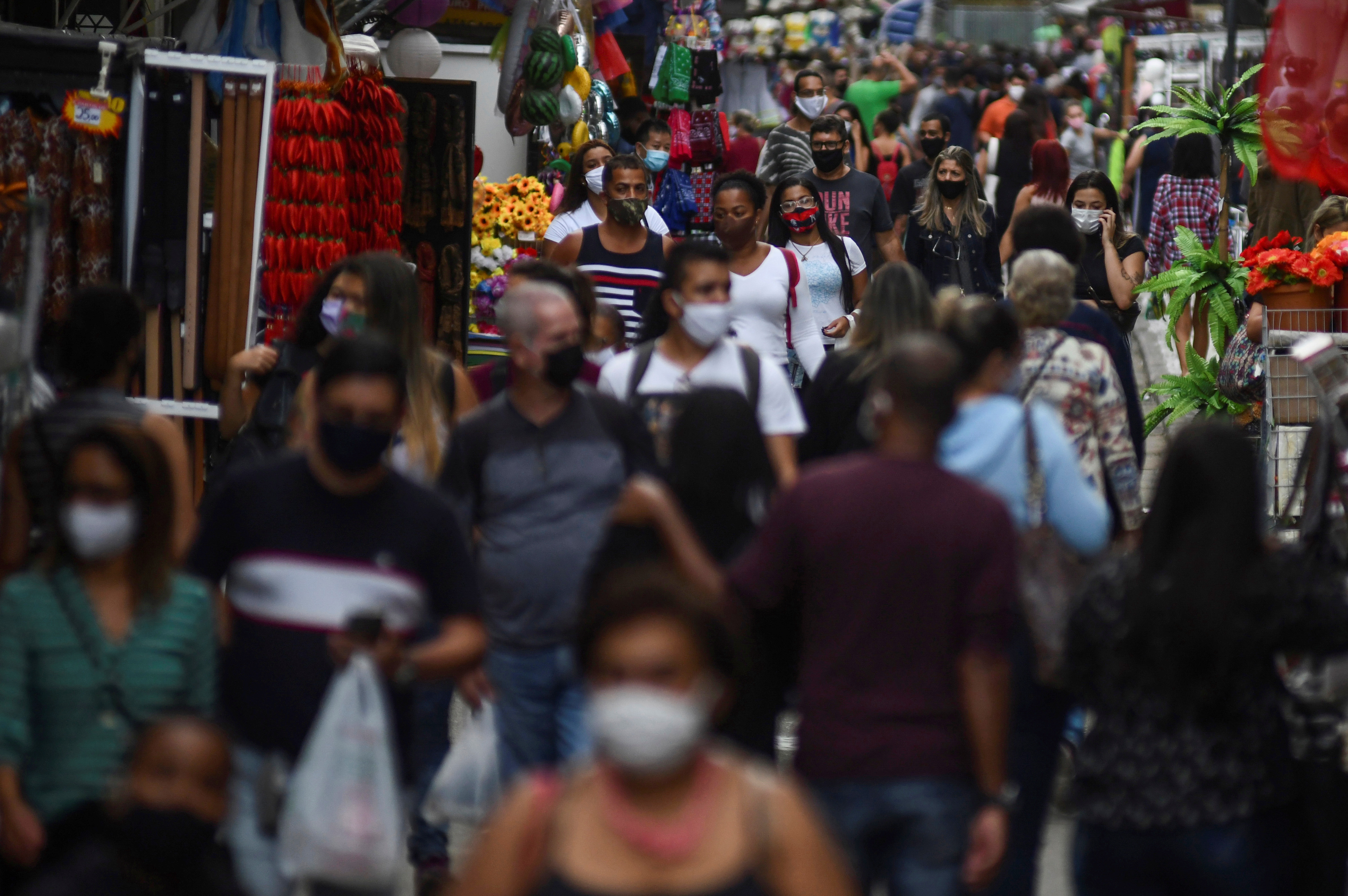 Calle comercial en Río de Janeiro (Reuters)