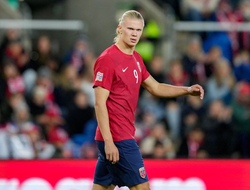 El gigante no pudo jugar con la selección de Noruega durante la ventana de eliminatorias a la Eurocopa por estar lesionado (Fredrik Varfjell/NTB vía REUTERS)