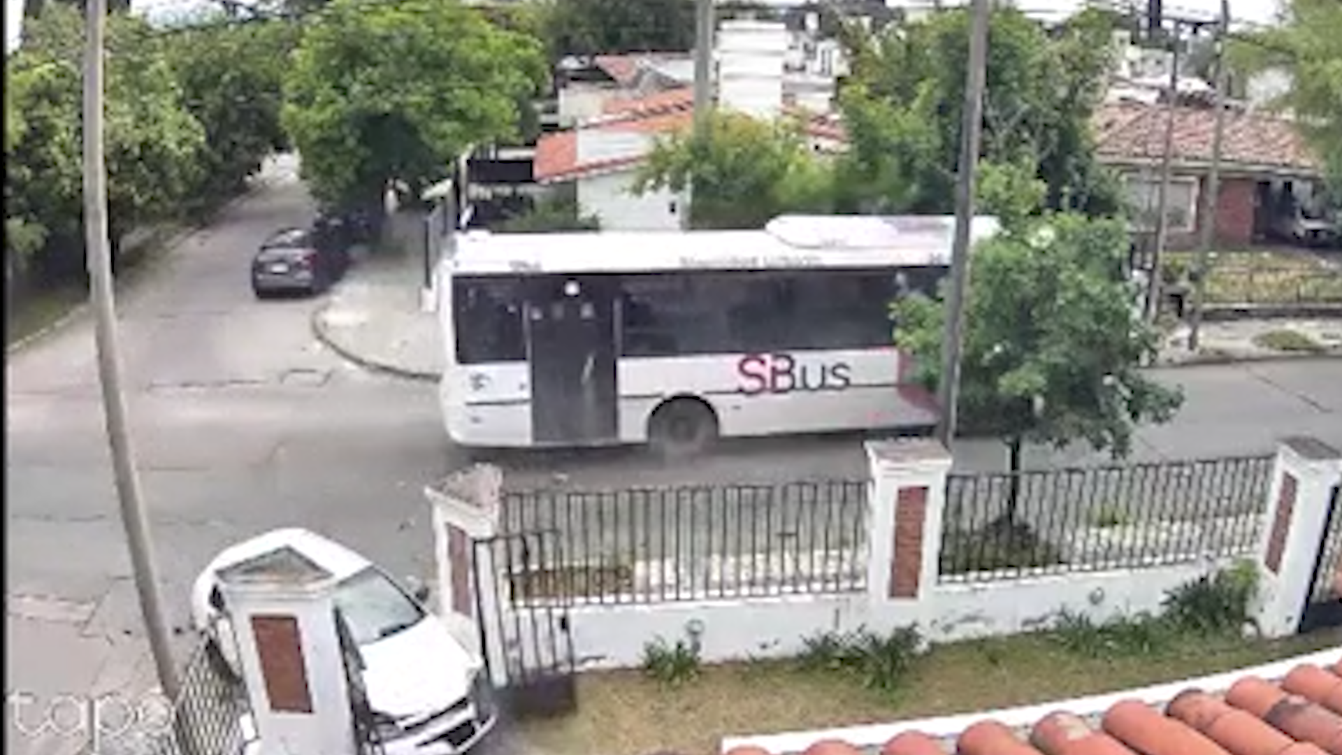 Barra de Rosario Central y ligado a Los Menores: quién es Andrés “Plin” Acosta, uno de los 10 delincuentes más buscados en Santa Fe