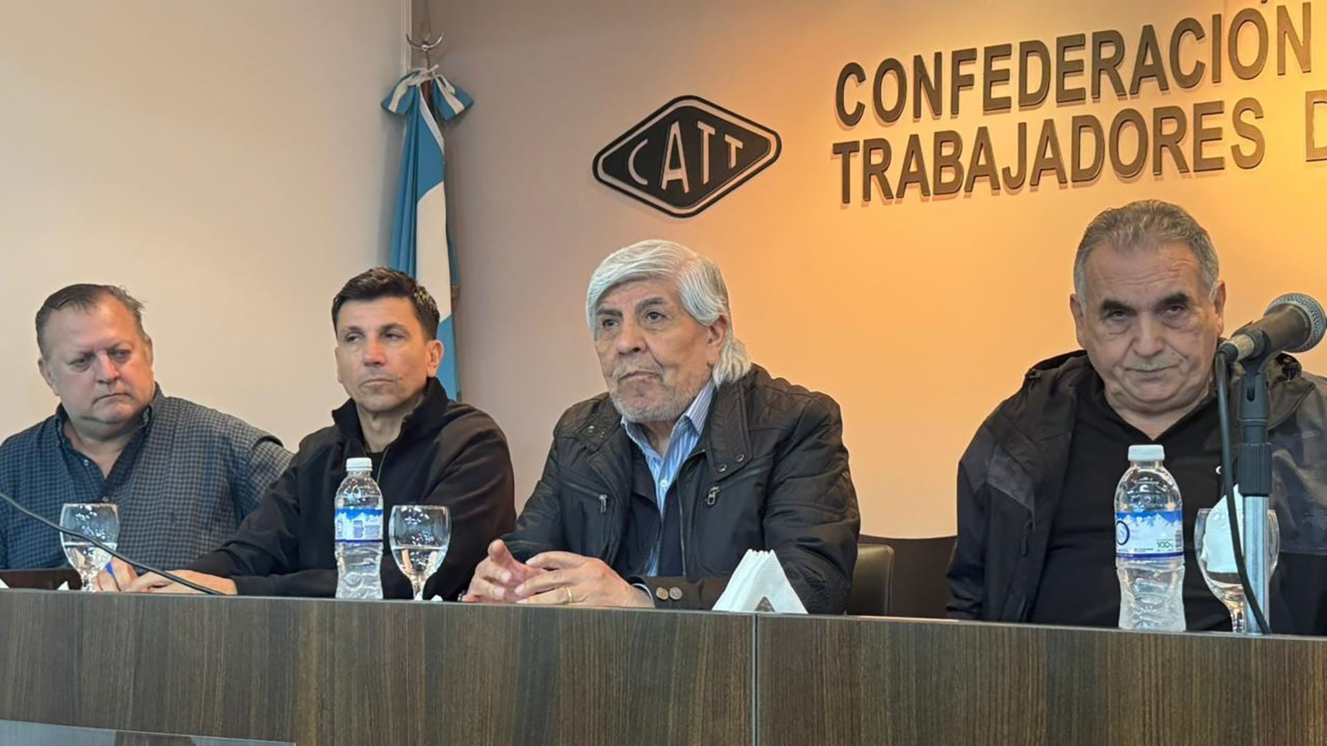 Las acciones japonesas subieron casi un 5% tras la elección de Sanae Takaichi como líder del Partido Liberal Democrático