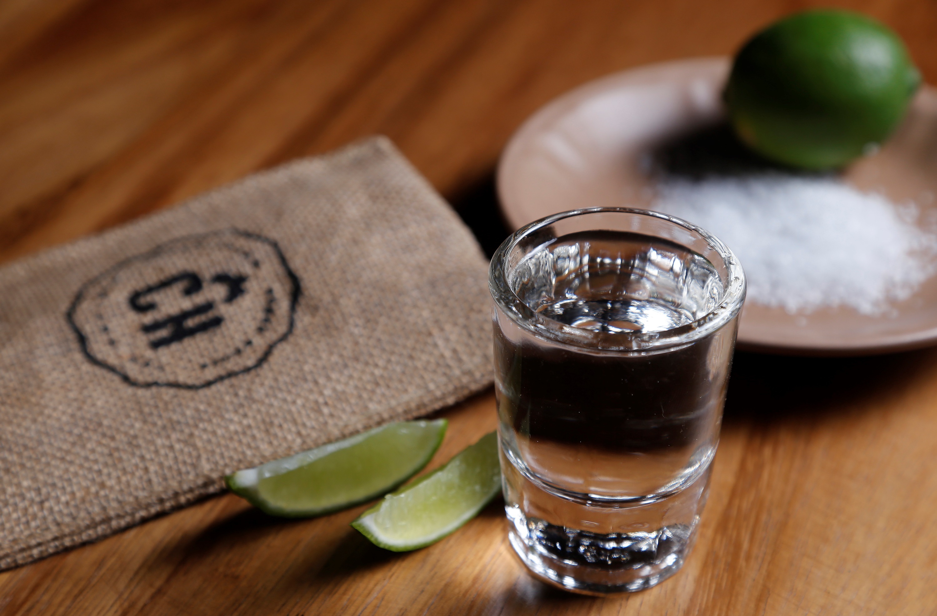El tequila tiene denominación de origen y se produce en Jalisco, México. (EFE/Francisco Guasco)
