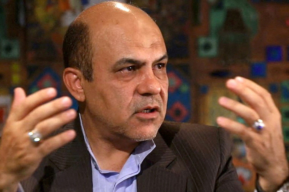 Alireza Akbari, ex viceministro de Defensa de Irán, habla durante una entrevista con Khabaronline en Teherán, Irán, en esta imagen sin fecha obtenida el 12 de enero de 2023. Khabaronline/WANA (West Asia News Agency)/Handout via REUTERS/Archivo