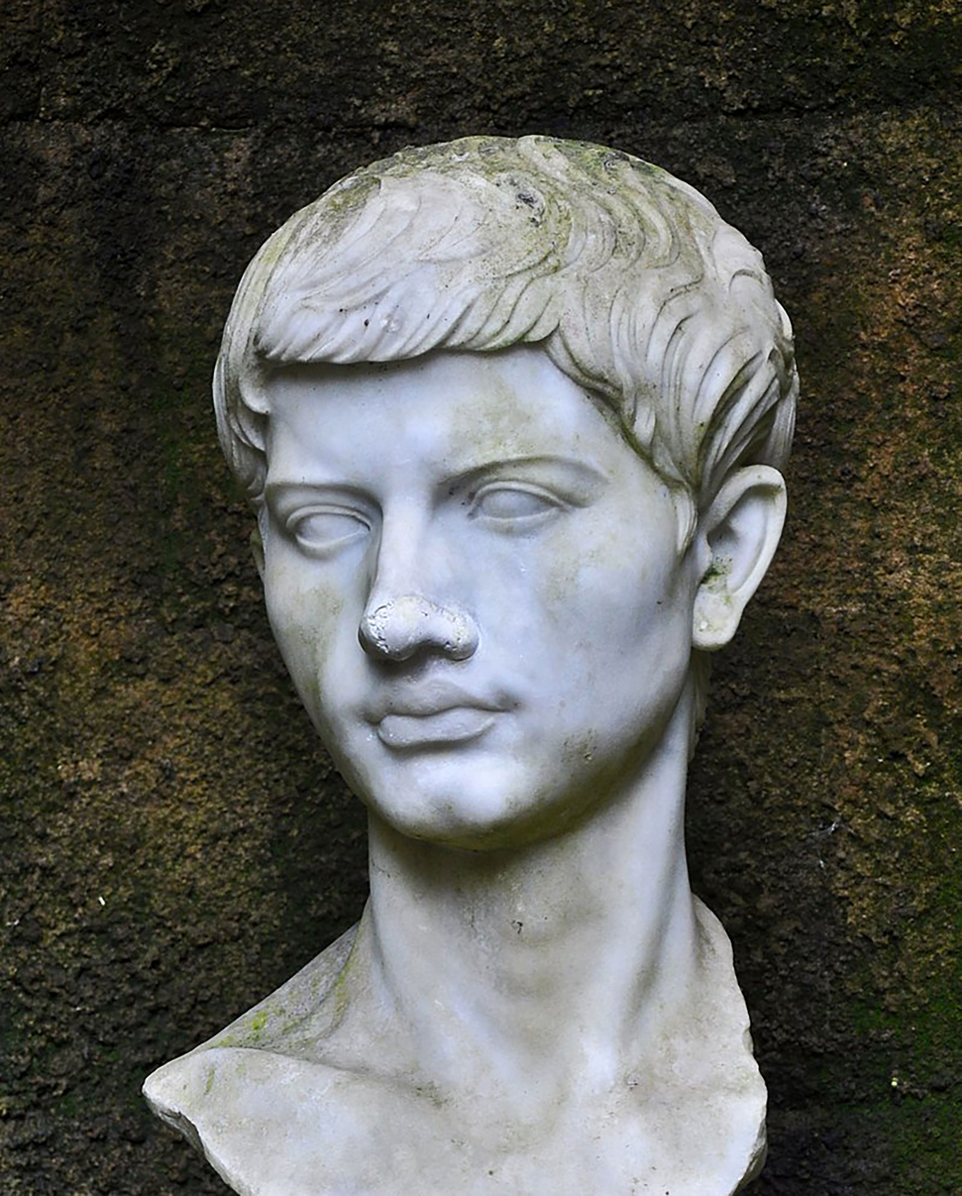 Busto de Virgilio, Parque Virgiliano, Nápoles