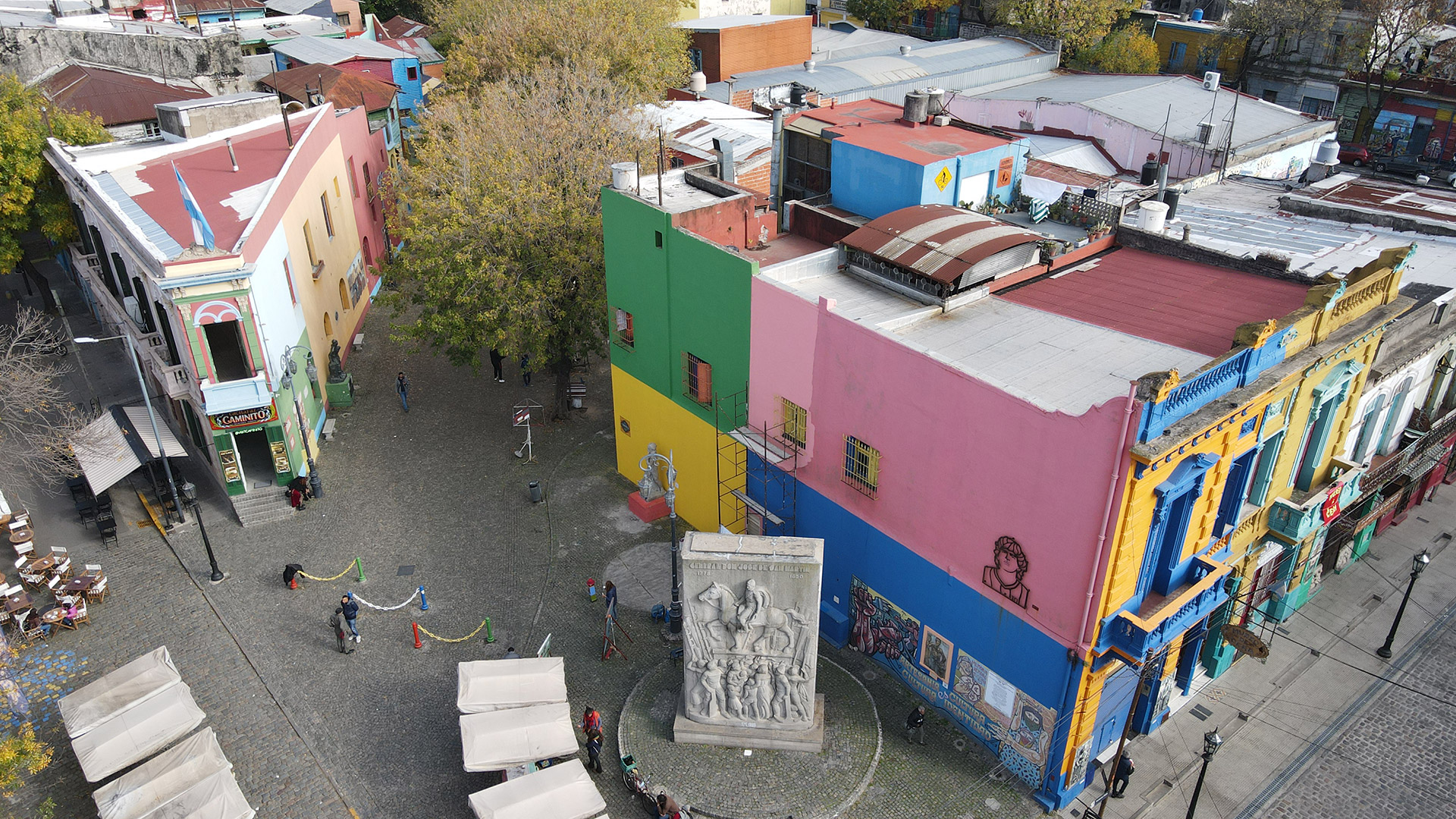 "Caminito es uno de los lugares más icónicos de la Ciudad y un espacio de disfrute para millones de argentinos y de turistas de todo el mundo que genera mucho trabajo”, dijo Felipe Miguel, jefe de Gabinete de la Ciudad de Buenos Aires
