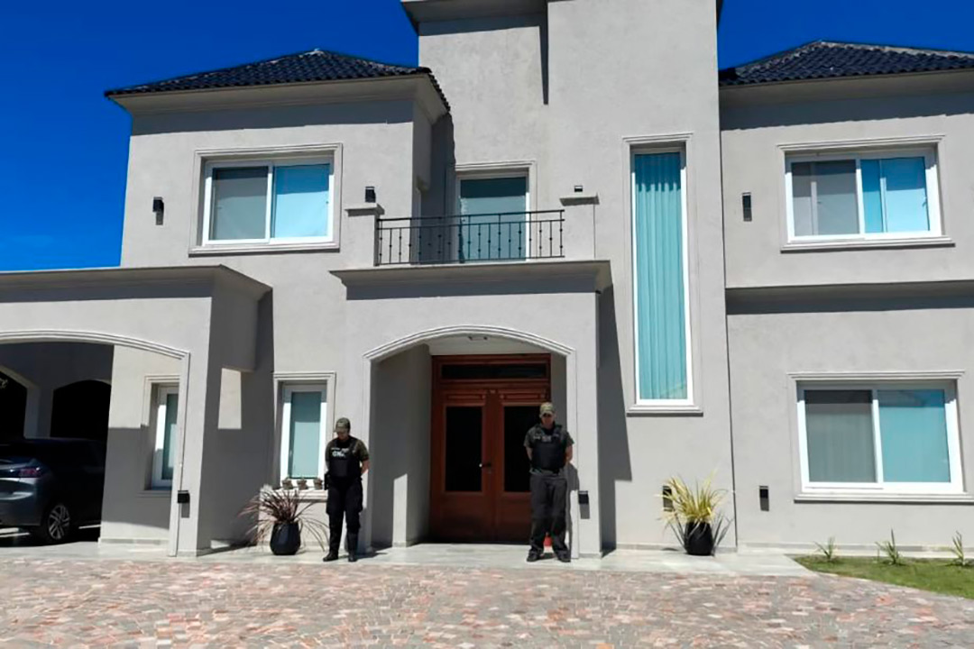 Allanan la sede de la AFA y el predio de Ezeiza en el marco de la causa que investiga a los dirigentes del fútbol argentino