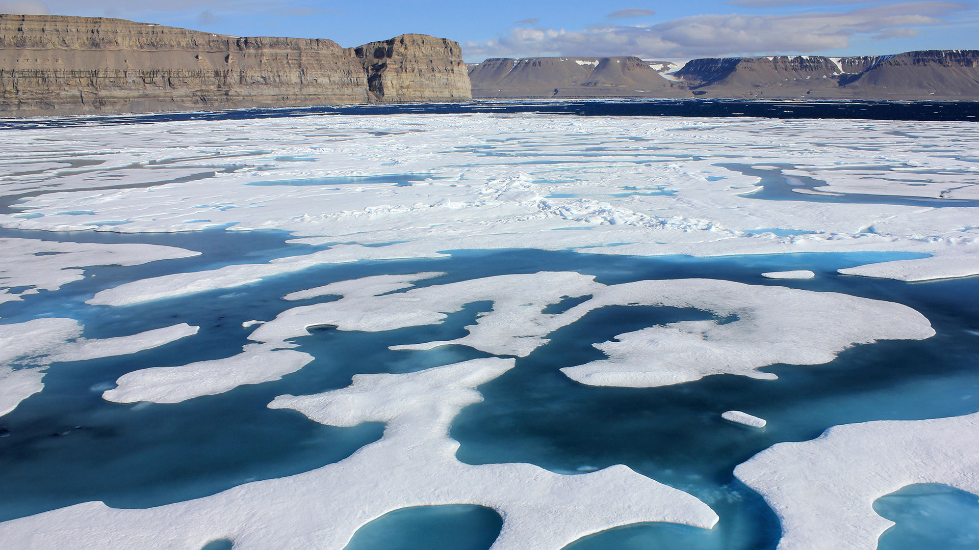 "Esta es la primera vez que se ha demostrado que estos drenajes de lagos específicos provocan grandes aceleraciones de hielo durante el invierno, cuando las temperaturas son muy bajas”, explicó Nathan Maier 