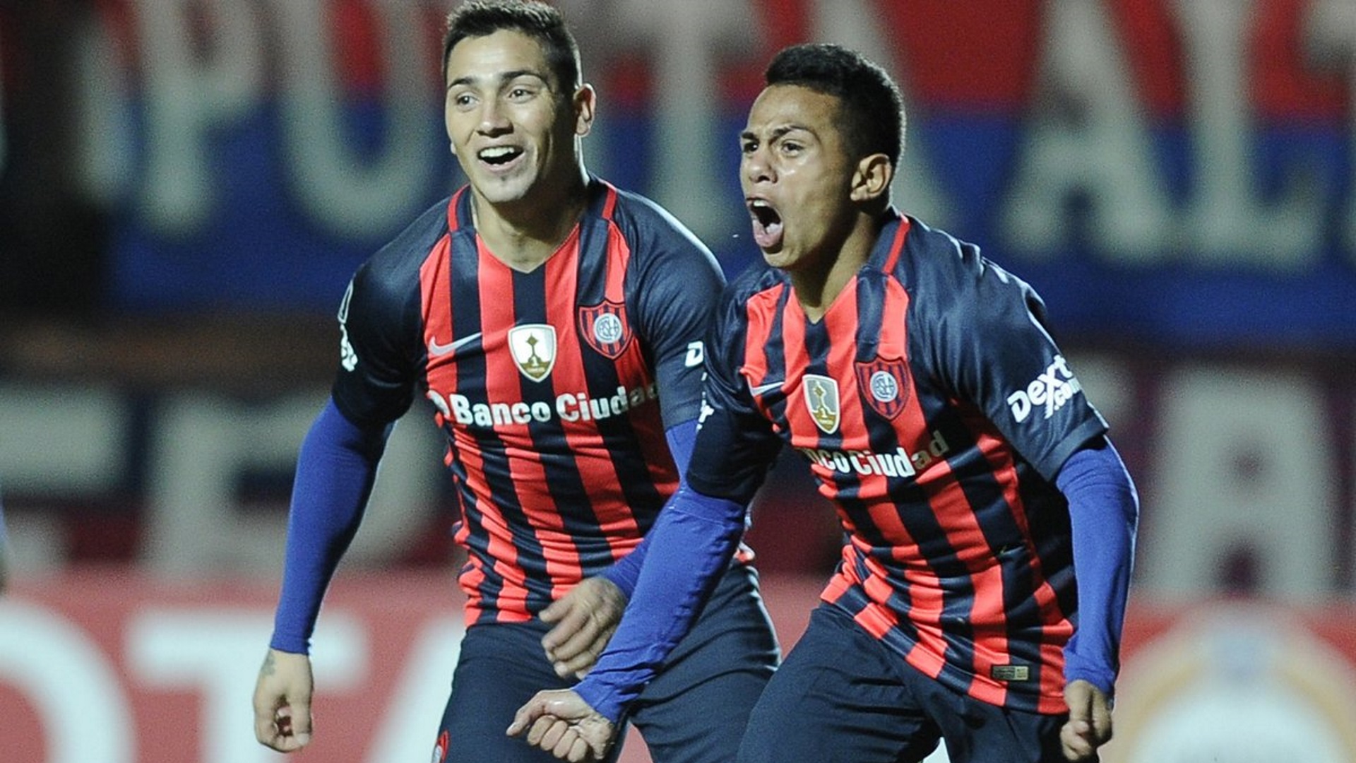 El Perrito Nahuel Barrios gritando un gol con la camiseta de San Lorenzo (@SC_ESPN)