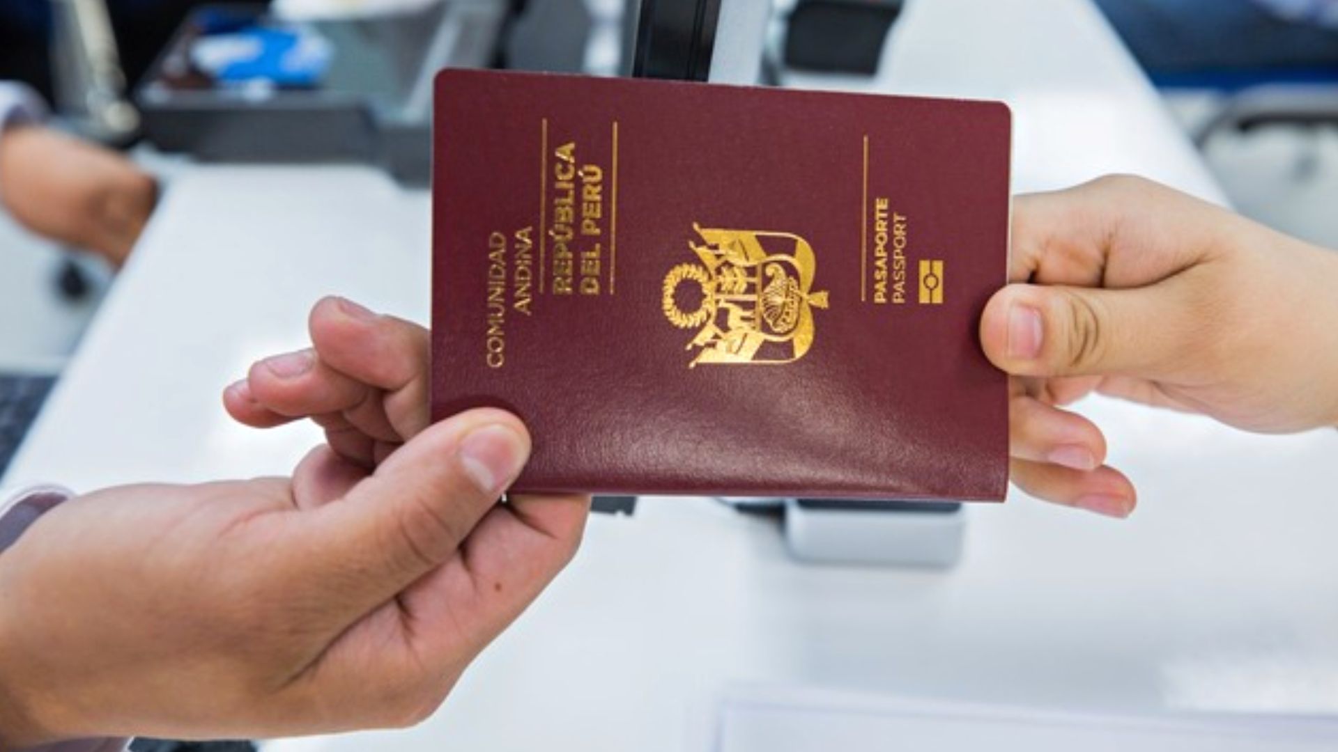 Jika Anda tidak membayar denda, Anda tidak akan bisa mendapatkan paspor Anda.