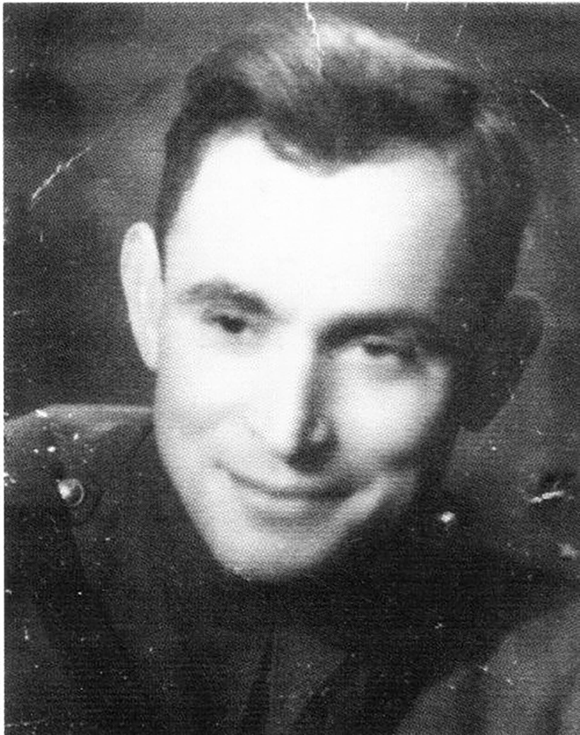 Chaim Hirszman fue uno de los dos sobrevivientes de Belzec, pero no alcanzó a contar la historia. Tras la ocupación soviética de Polonia se unió a la milicia estalinista y fue fusilado durante una insurrección anticomunista en marzo de 1946 (Wikipedia)