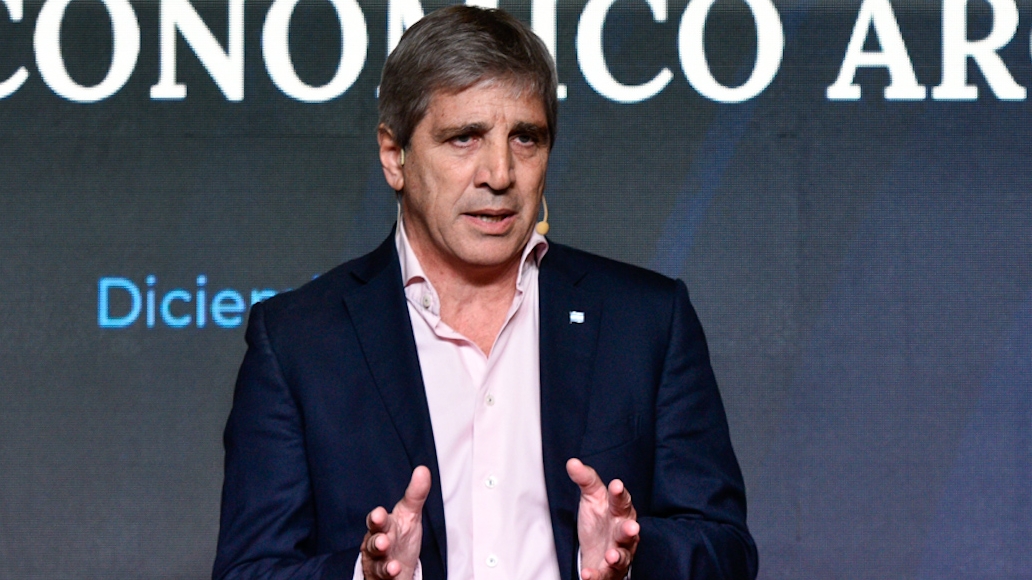 El Gobierno consigui&oacute; otros USD 200 millones para pagar la deuda y renov&oacute; todos los vencimientos en pesos