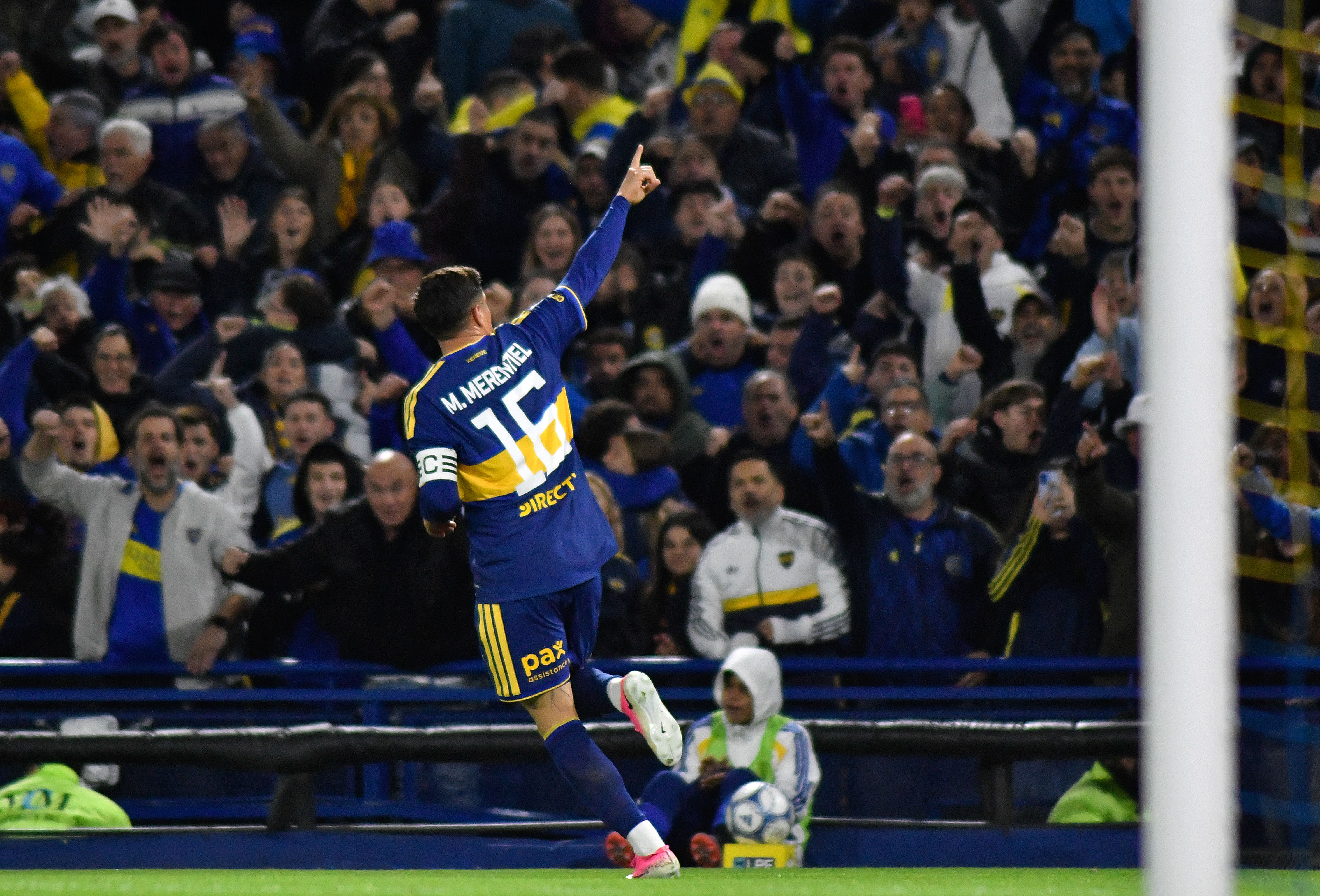 Boca Juniors venci&oacute; 2-1 a Talleres y es el &uacute;nico l&iacute;der de la Tabla Anual antes de visitar a Vasco da Gama por las semifinales de la Sudamericana