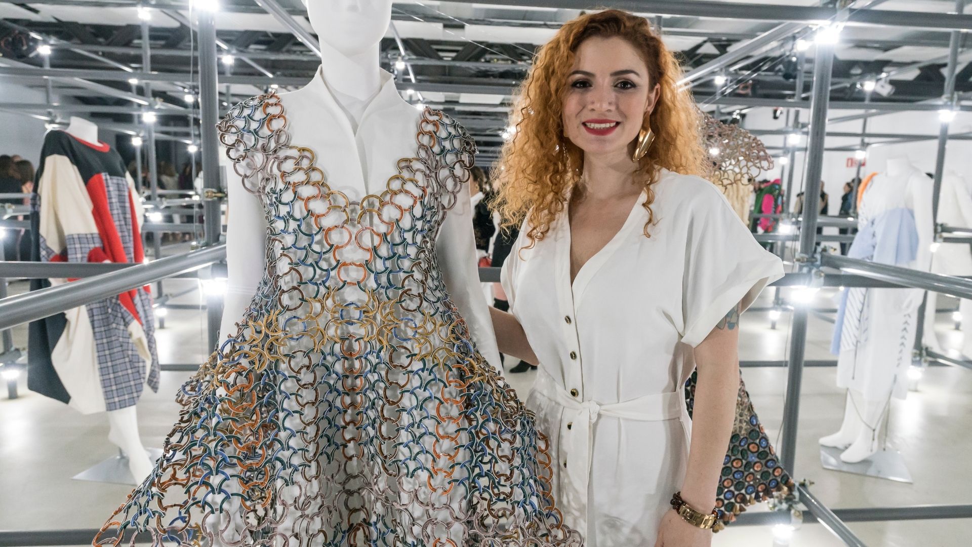 Del reciclaje a la alta costura: la colombiana Gabriela Grajales y su  concepto de moda sostenible arrasan en Europa - Infobae