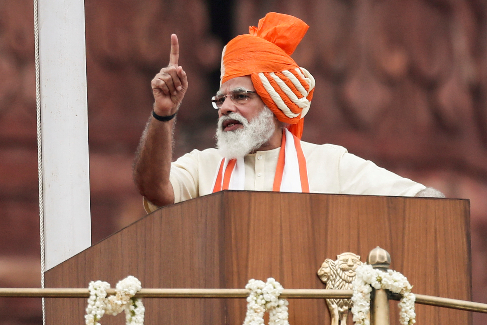 El primer ministro Narendra Modi se dirige a la nación durante las celebraciones del Día de la Independencia en el histórico Fuerte Rojo de Nueva Delhi, el 15 de agosto de 2020 (REUTERS/Adnan Abidi/File Photo)