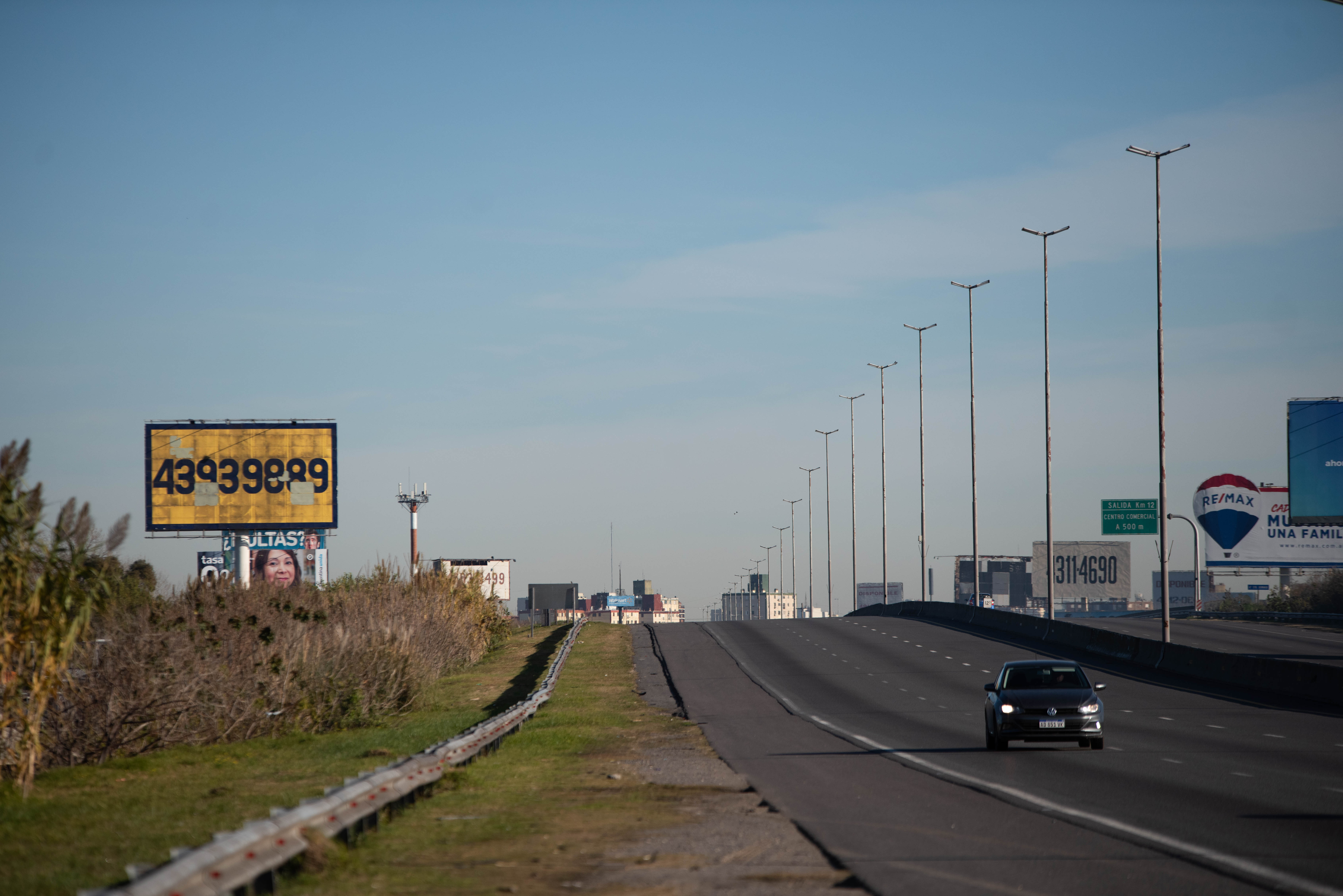 En Argentina, la industria publicitaria viene experimentando una reducción que oscila entre el 20% y el 50%, dependiendo del rubro, según datos del sector.