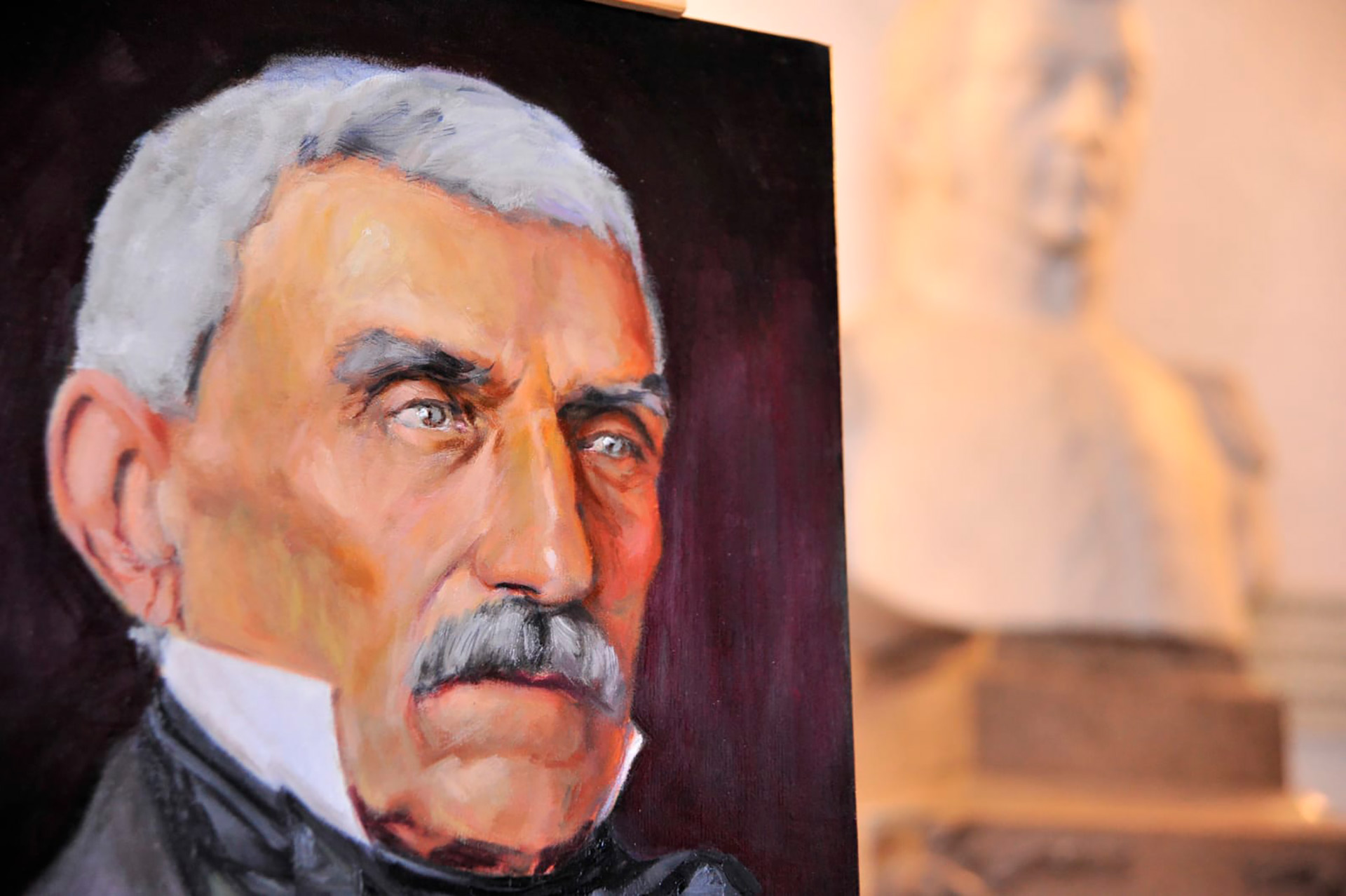 El original retrato de Jos&eacute; de San Mart&iacute;n con cataratas que se expuso en la casa de Boulogne sur Mer, donde muri&oacute;