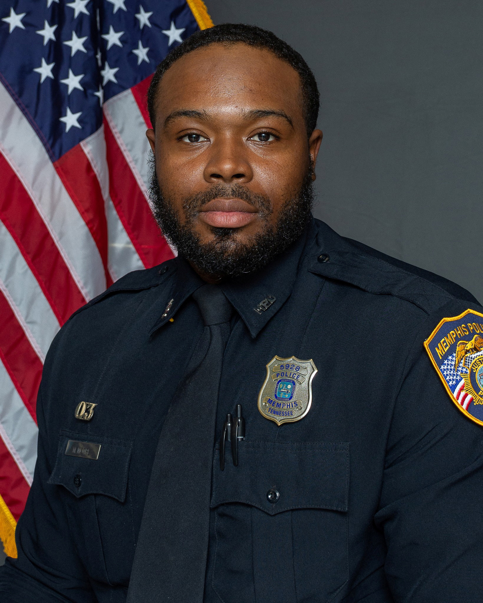 El oficial Demetrius Haley, que había sido contratado por el Departamento de Policía de Memphis en agosto de 2020 y fue despedido con otros cuatro oficiales después de su participación en una parada de tráfico que terminó con la muerte de Tire Nichols