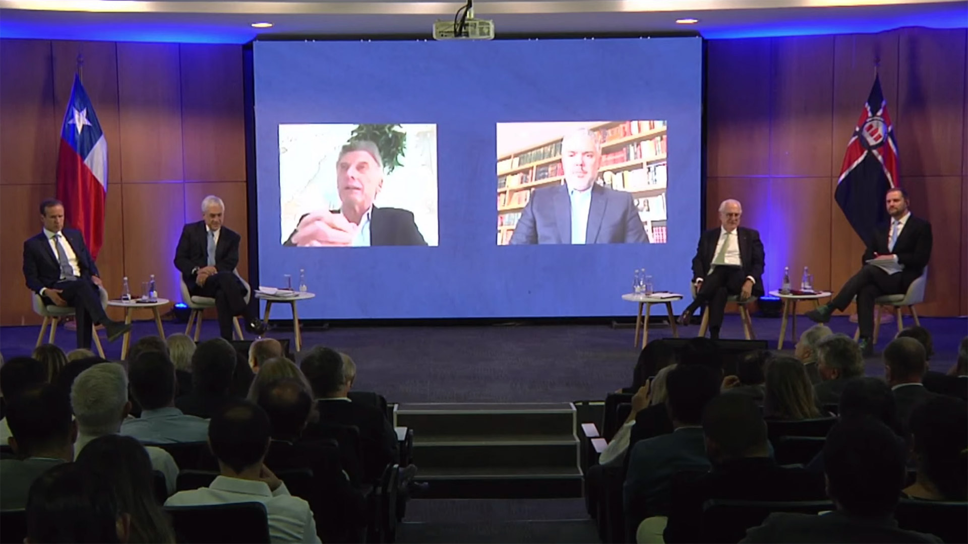 Iván Duque y Mauricio Macri participaron en el debate a través de videollamadas