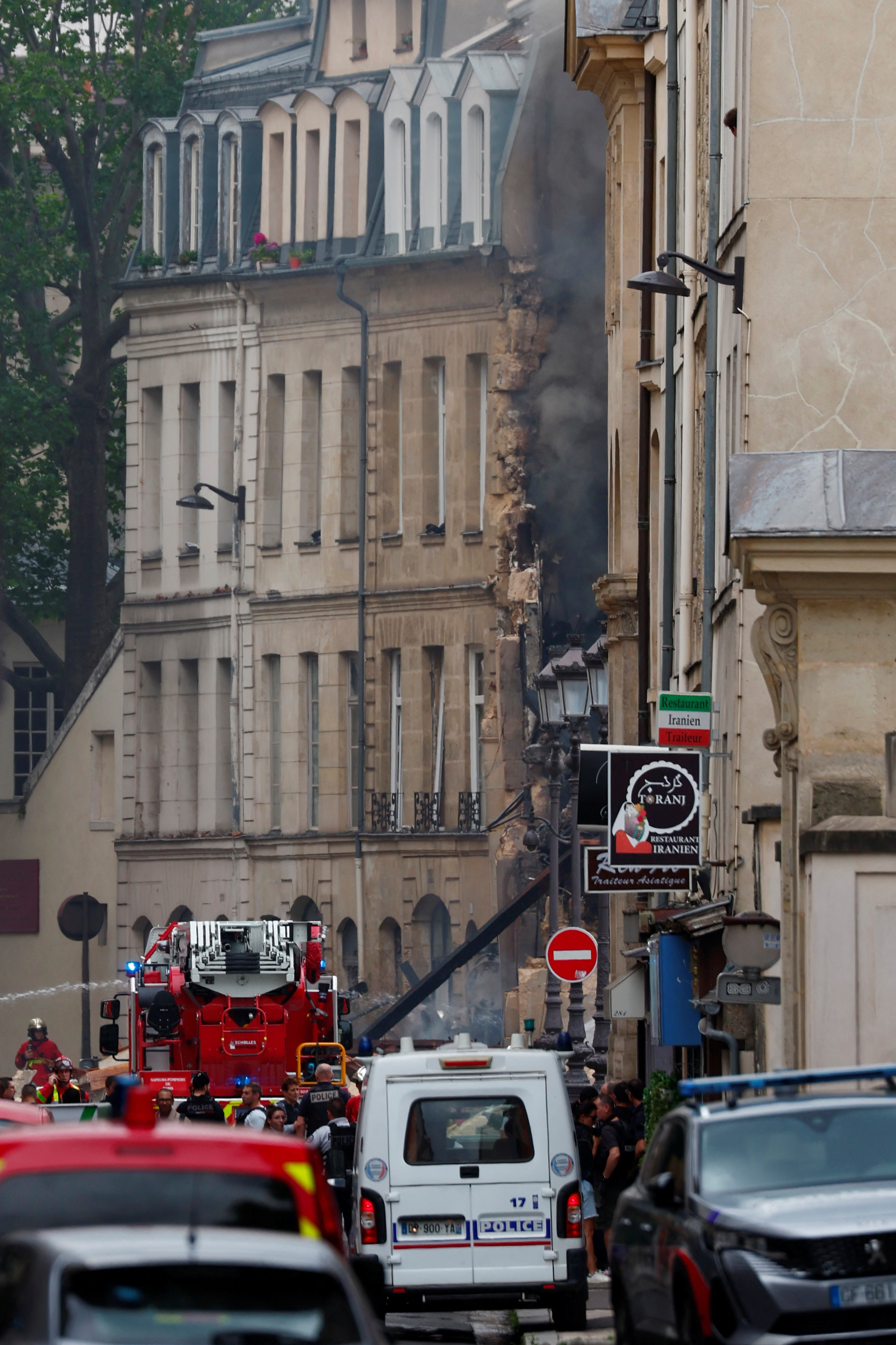 El incendio se produjo en la rue Saint Jacques, en el distrito V de la ciudad (REUTERS/Gonzalo Fuentes)