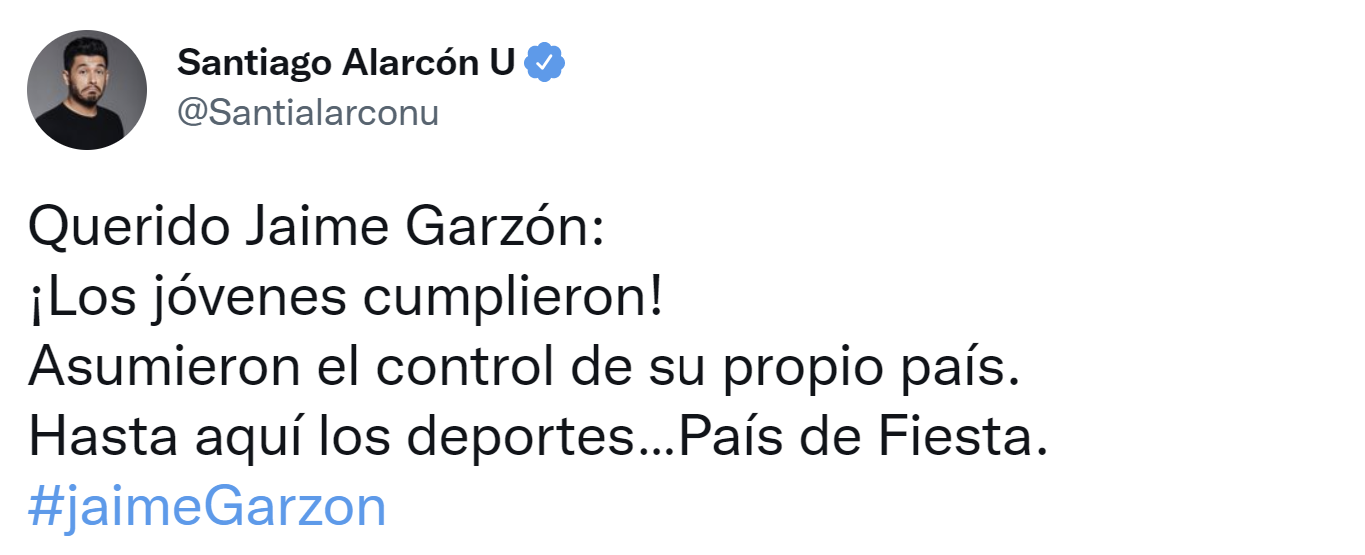 Santiago Alarcón a réagi à la victoire de Gustavo Petro aux élections présidentielles.  Image : originale de @santiarconu