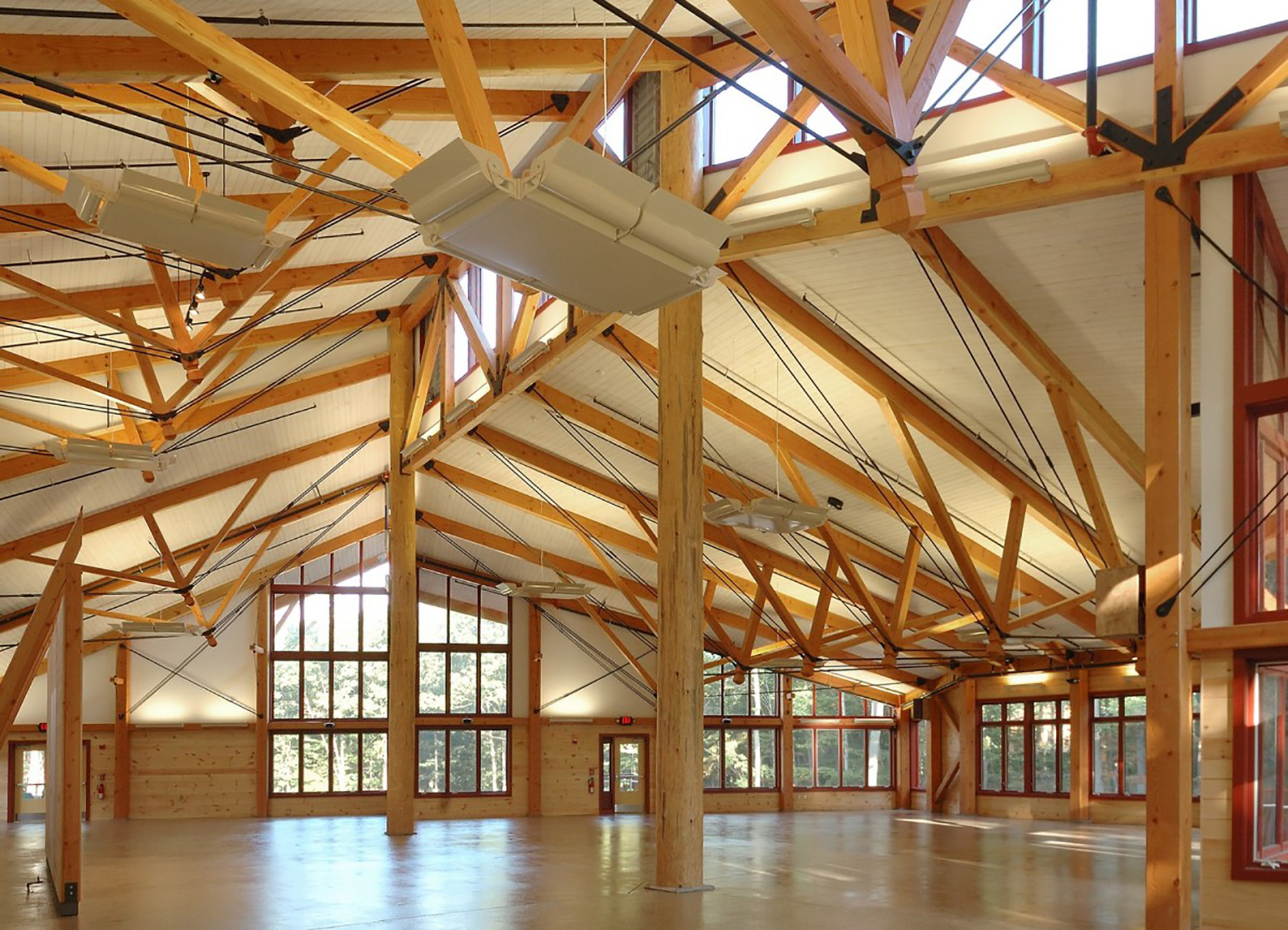 El entramado de madera permite generar ambientes amplios y con buena luminosidad