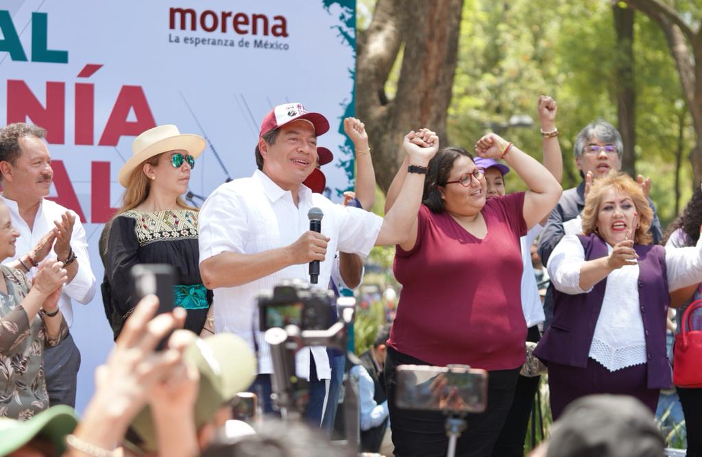 Mario Delgado y Citlalli Hernández (Foto: Twitter/mario_delgado)