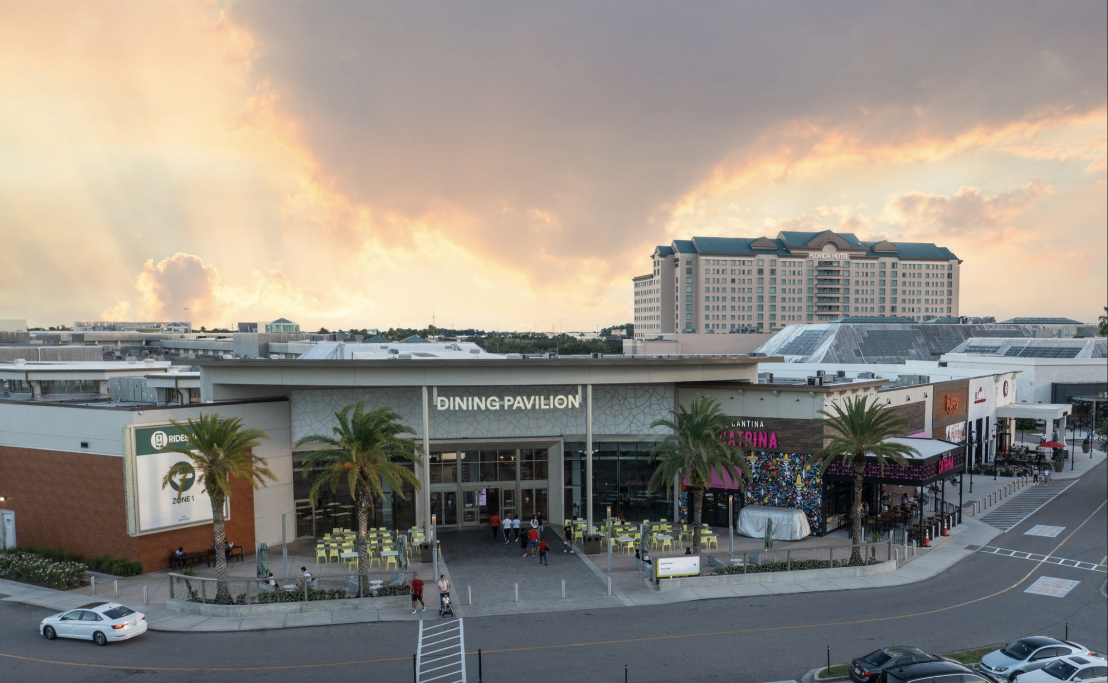 The Florida Mall es el centro comercial más grande de la Florida y uno de los más grandes del país. (Simon)