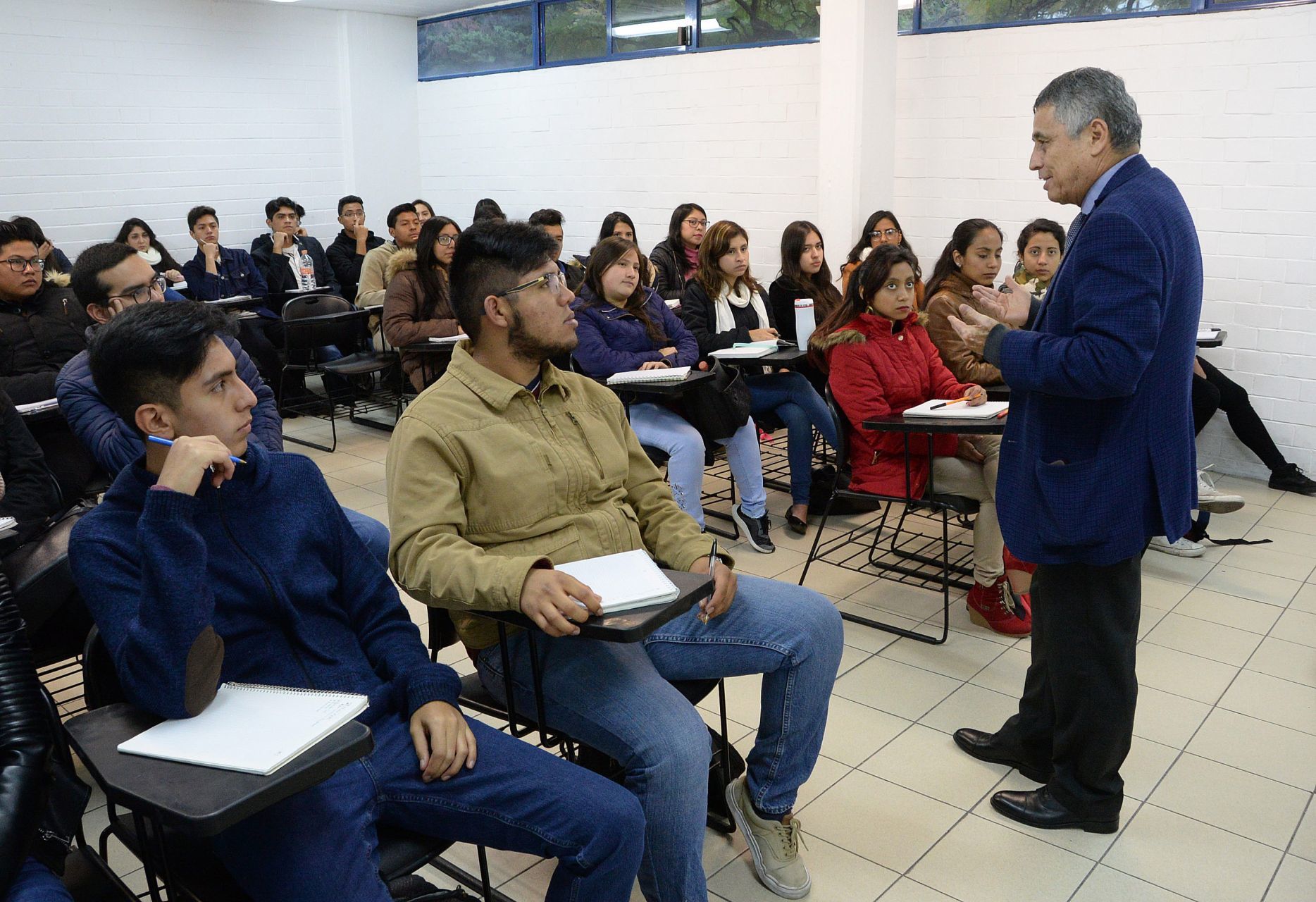 El apoyo es entregado por la Secretaría de Educación Pública (SEP) a través de la Coordinación Nacional de Becas para el Bienestar Benito Juárez (FOTO: UNAM /CUARTOSCURO.COM)