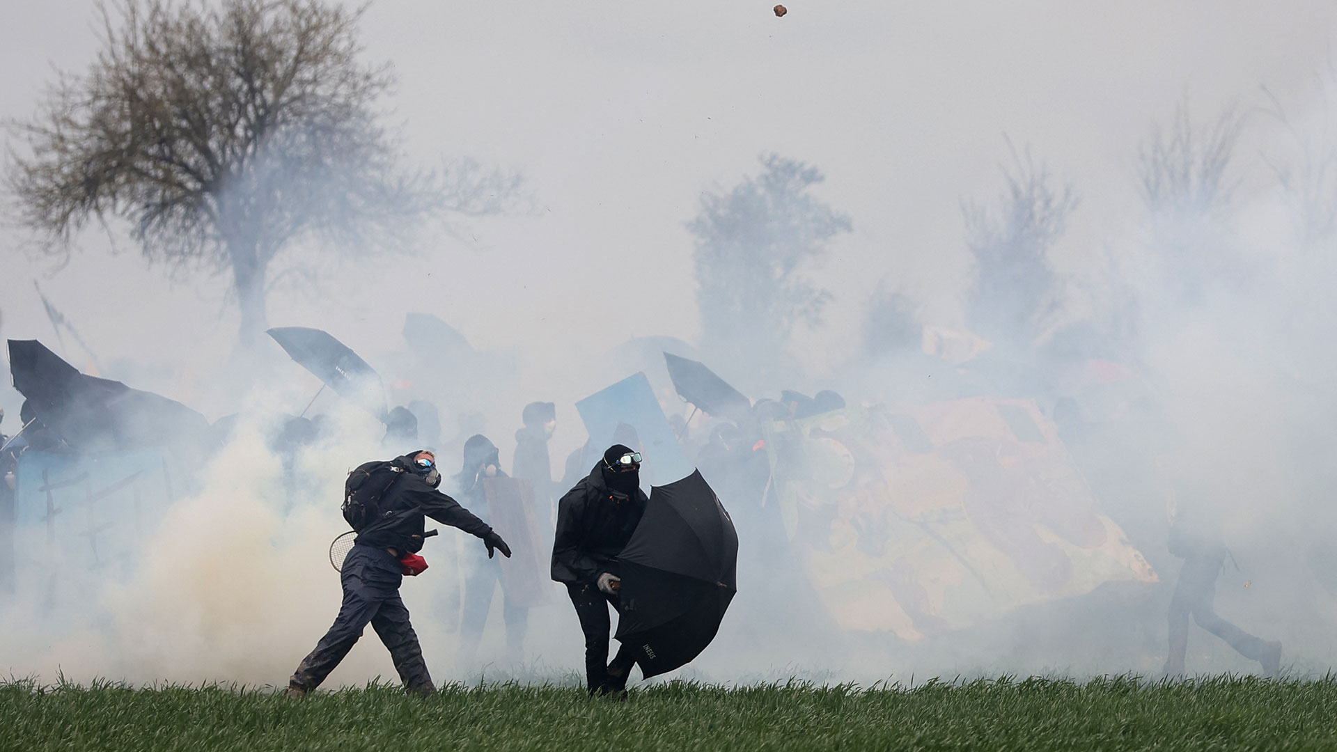 Violentos enfrentamientos en Francia (Thibaud MORITZ / AFP)
