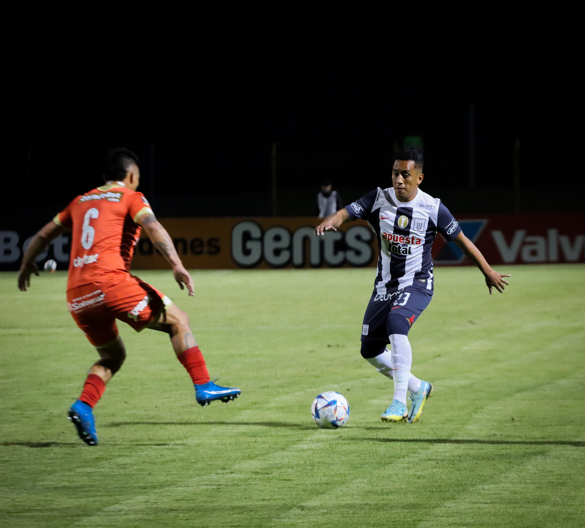 Christian Cueva has only played 6 games with Alianza Lima in this 2023.