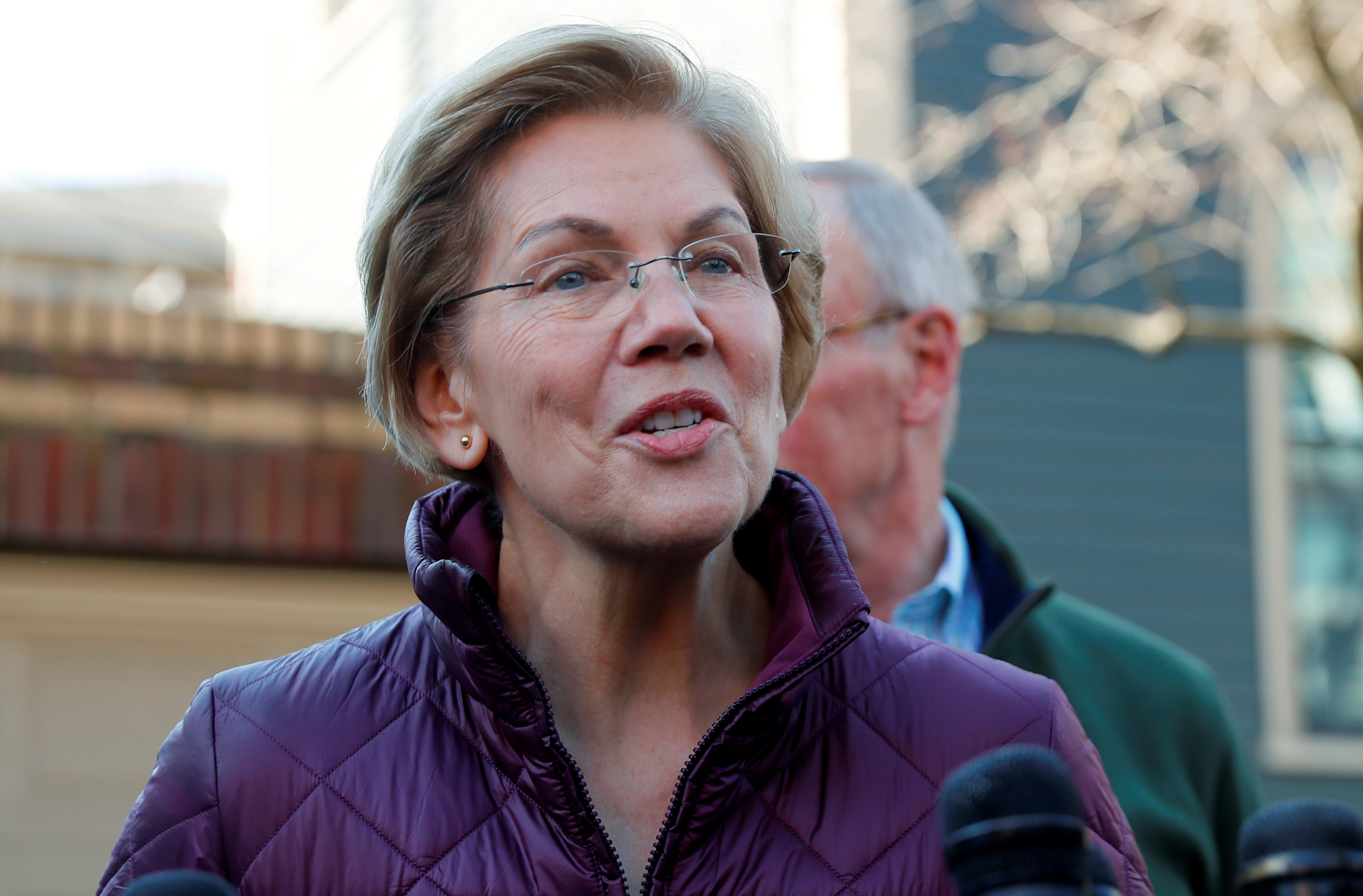 La ex candidata demócrata Elizabeth Warren también está en carrera (REUTERS/Brian Snyder)