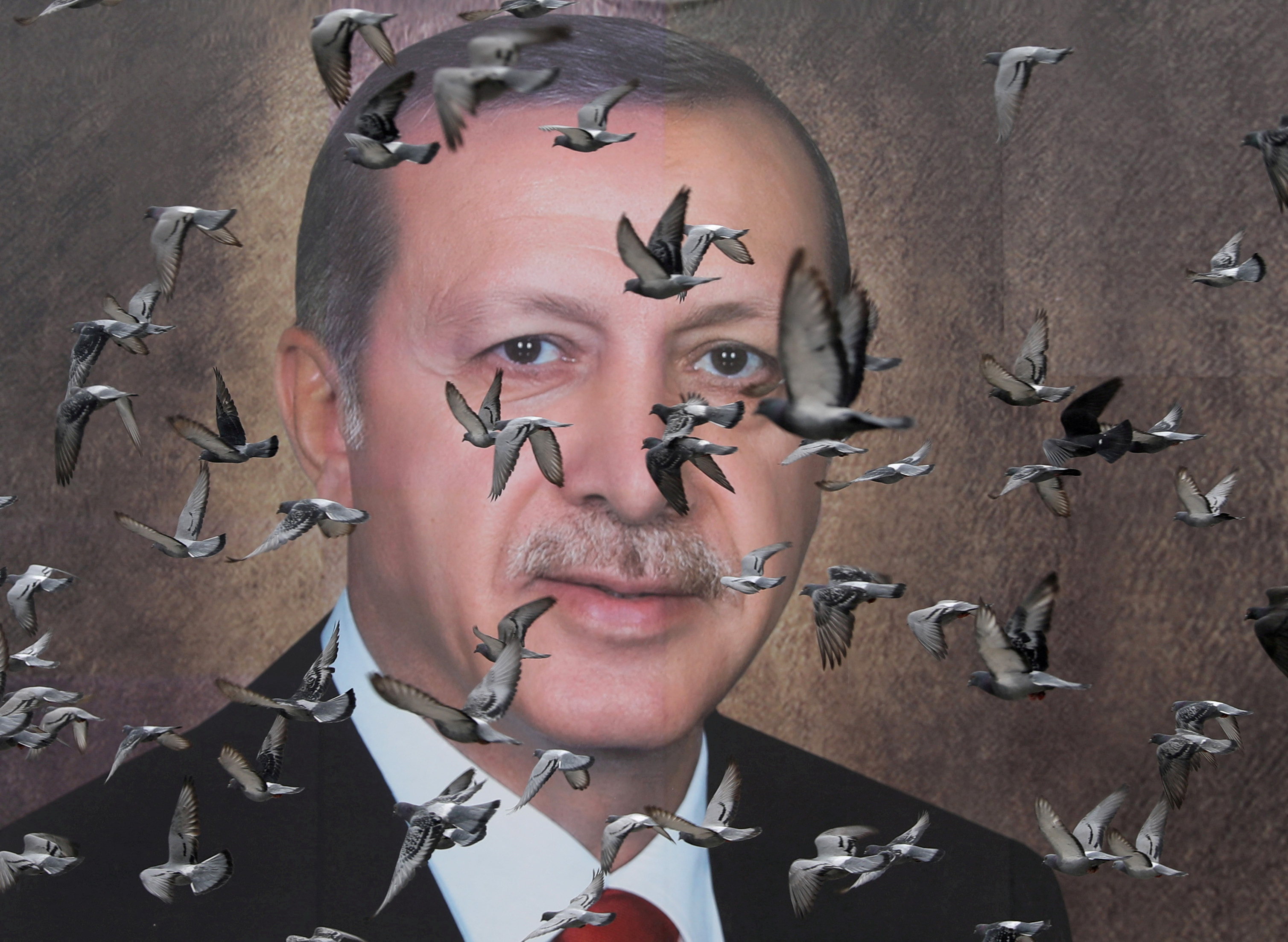 Erdogan, quien ha dirigido a Turquía como primer ministro y presidente desde 2003, se enfrenta a la elección más desafiante de sus 20 años de poder (REUTERS/Goran Tomasevic/File Photo)