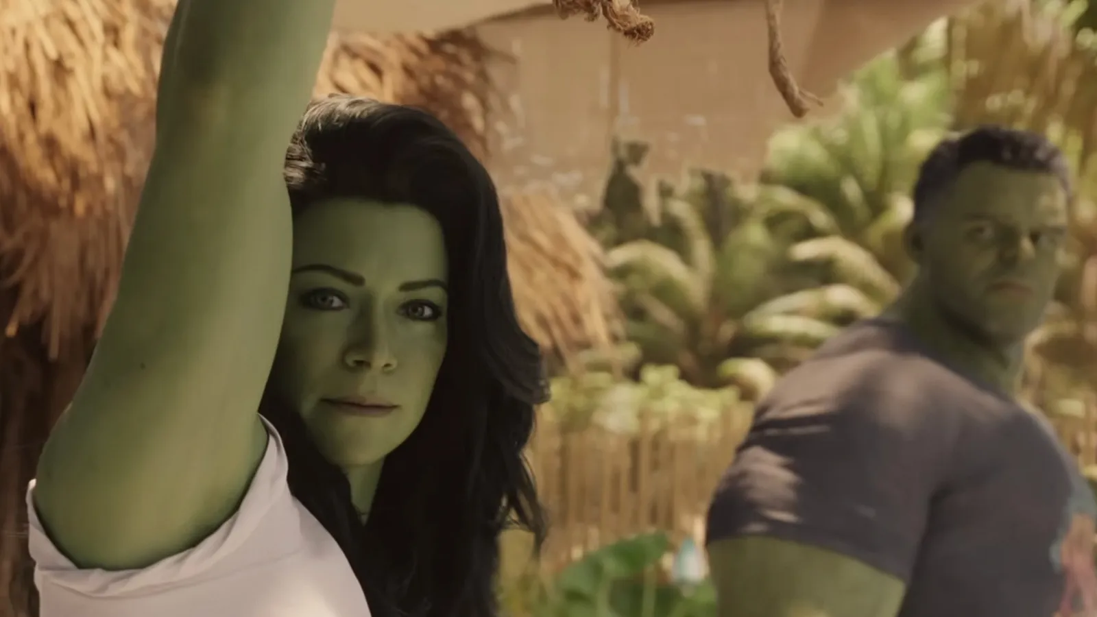 Tatiana Maslany como "She-Hulk" y Mark Ruffalo como Bruce Banner, su primo el increíble Hulk. (Disney Plus)