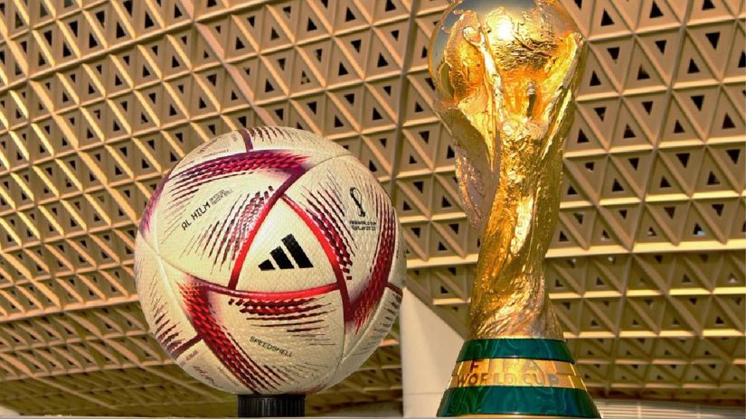 Este es el balón del Mundial Qatar 2022 que avisa rápidamente un fuera de lugar