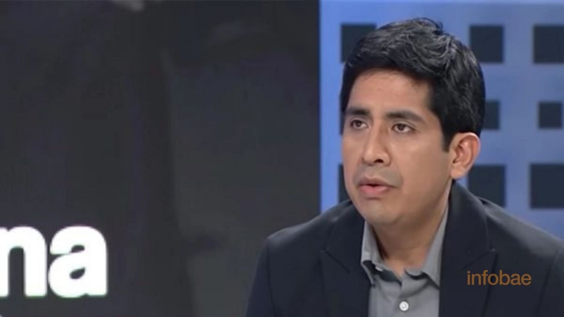 Periodista Eduardo Quispe se pronuncia: “El presidente debería responder por lo que ha sucedido ayer”