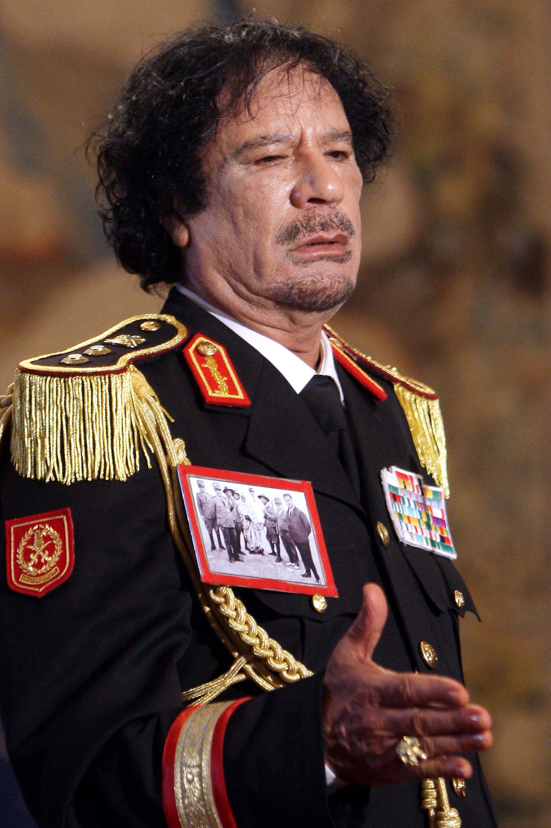 Muammar Gaddafi el 10 de junio de 2009 en Roma. Ya era una caricatura de sí mismo  (Photo by Franco Origlia/Getty Images)