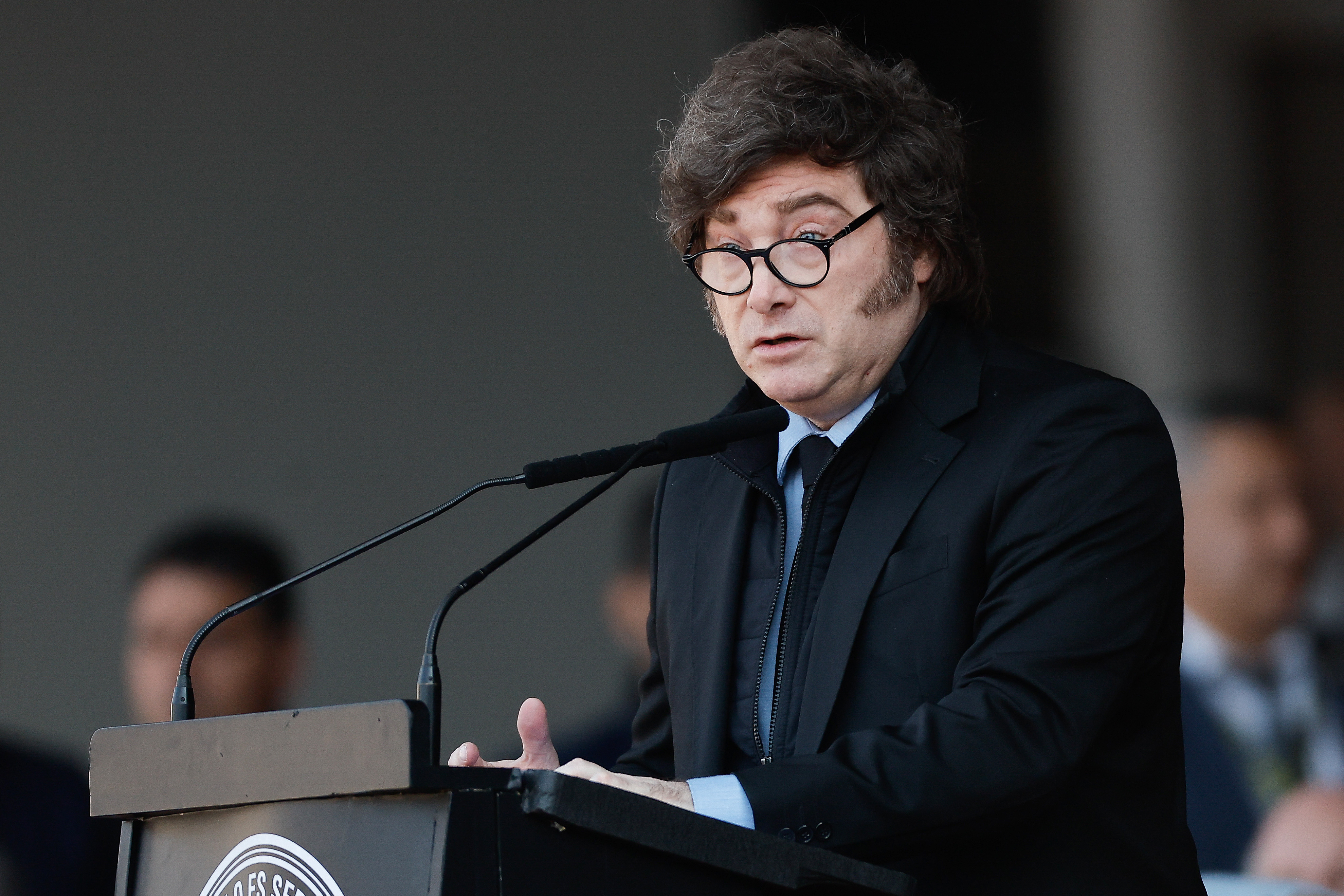 Milei y la batalla por el relato: se&ntilde;ales cruzadas y la pelea por sostener la convicci&oacute;n del cambio