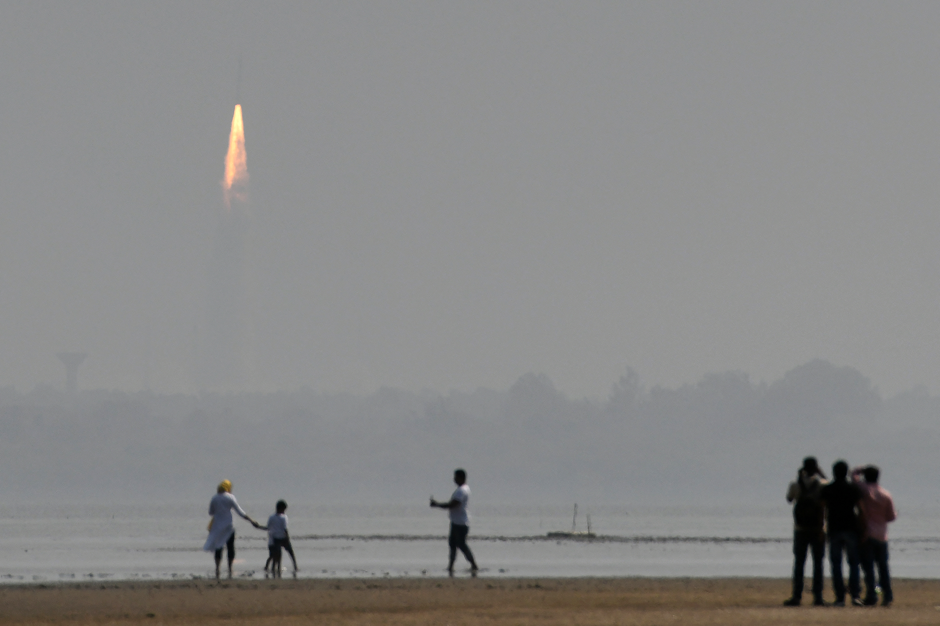 El lanzamiento desde el del Centro Espacial Satish Dhawan de Sriharikota, en India (Arun SANKAR / AFP)