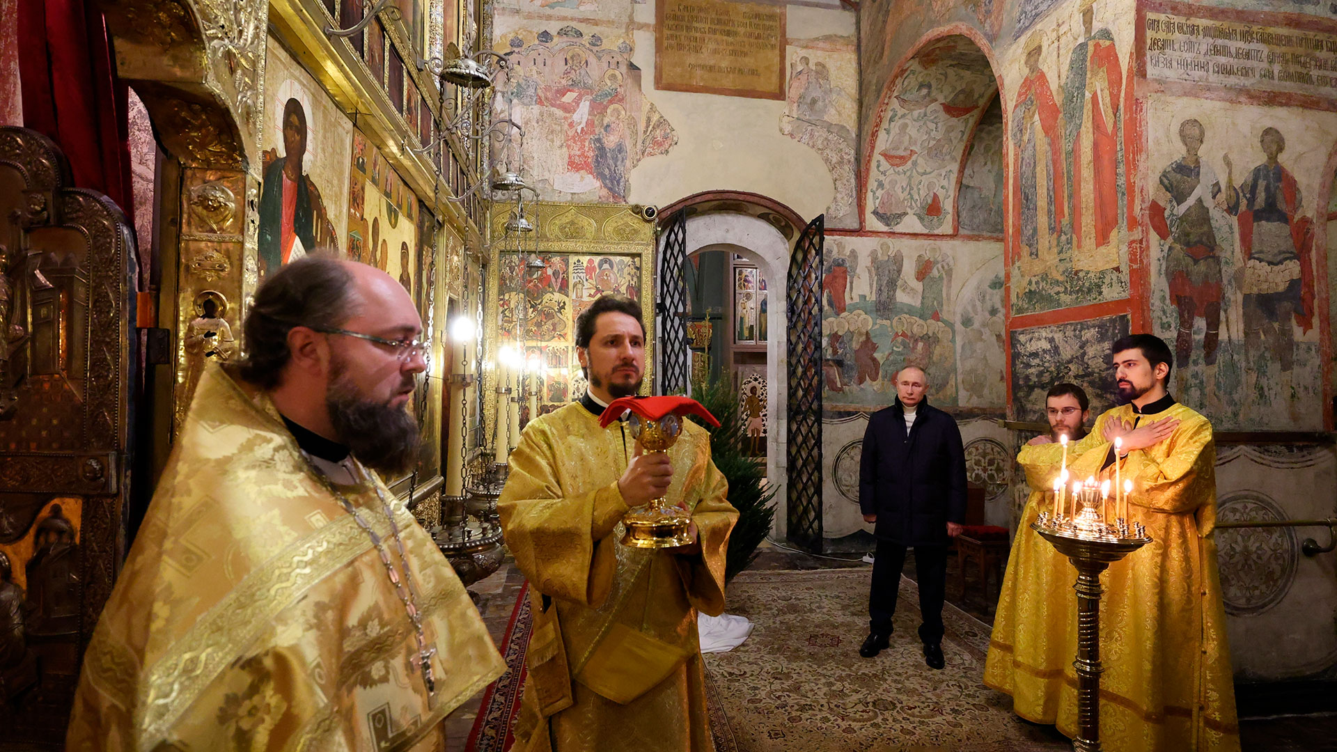 Los cristianos ortodoxos celebran la Navidad el 7 de enero, según el calendario juliano (AP)