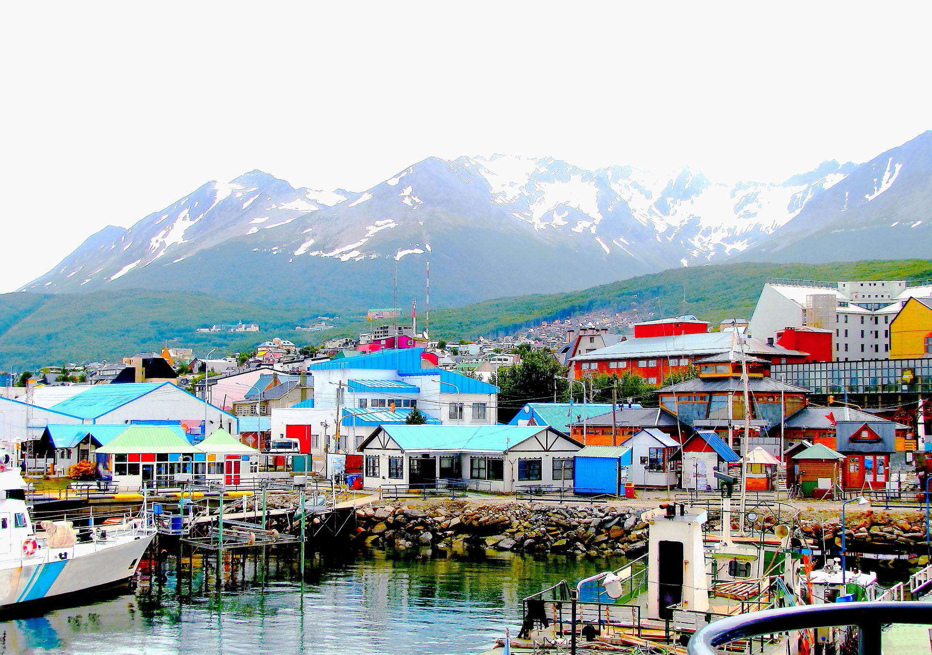 Vista de Ushuaia, una de las localidades más visitadas por argentinos y extranjeros