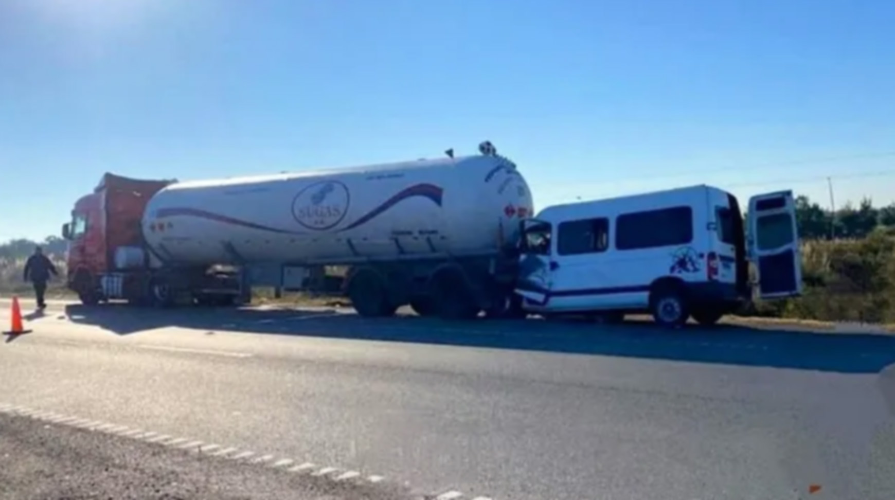 Fatal accidente en la autopista Rosario-Santa Fe: falleci&oacute; el l&iacute;der de una banda de cumbia