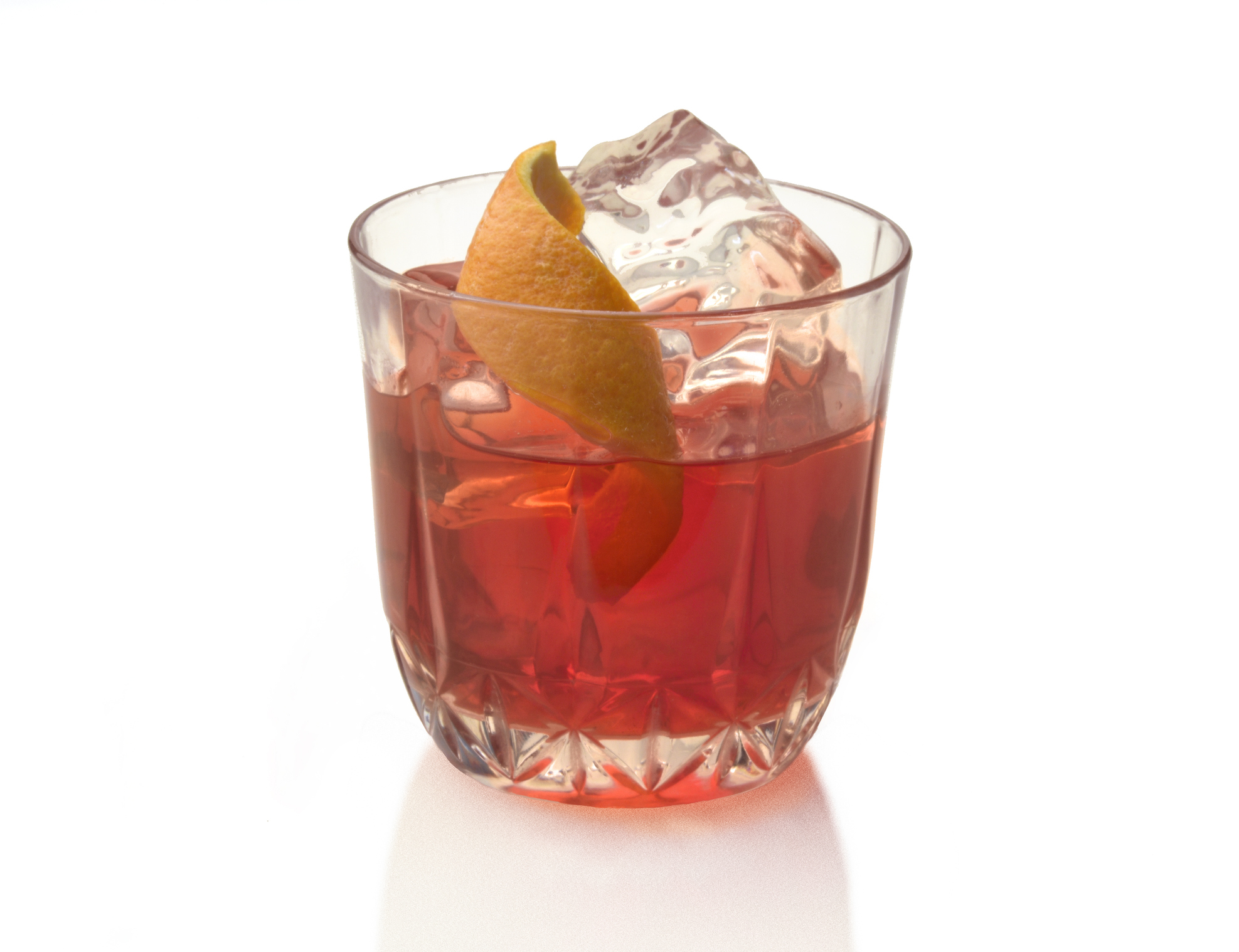 El Negroni, que lleva gin, es uno de los tragos más consumidos en el mundo (Getty)