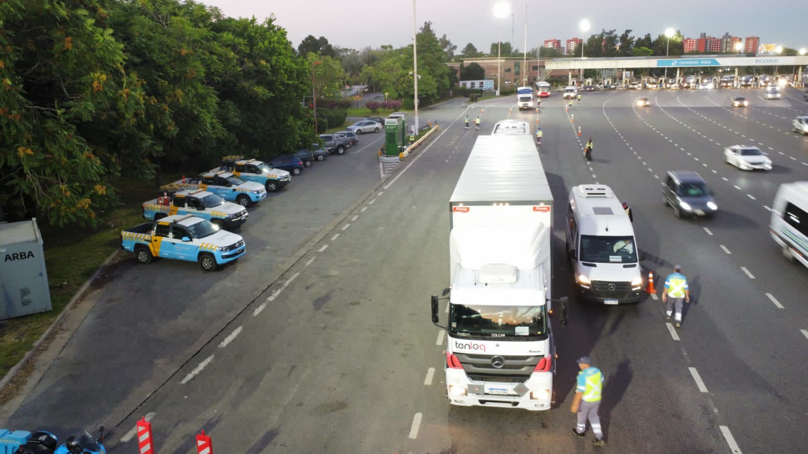 Comenzar&aacute;n a controlar a los camiones y micros que no circulen por el carril derecho obligatorio