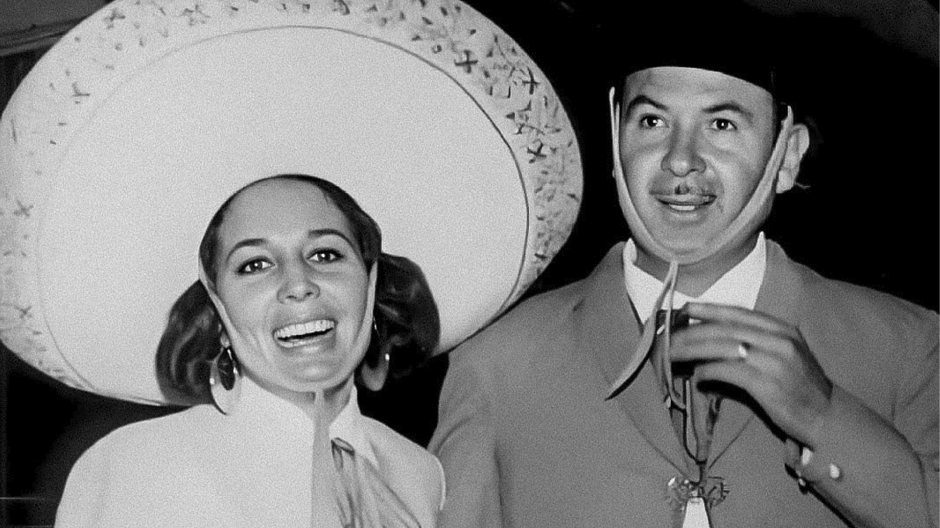 No éramos dos, éramos uno”: la conmovedora historia de amor de Flor  Silvestre y Antonio Aguilar - Infobae