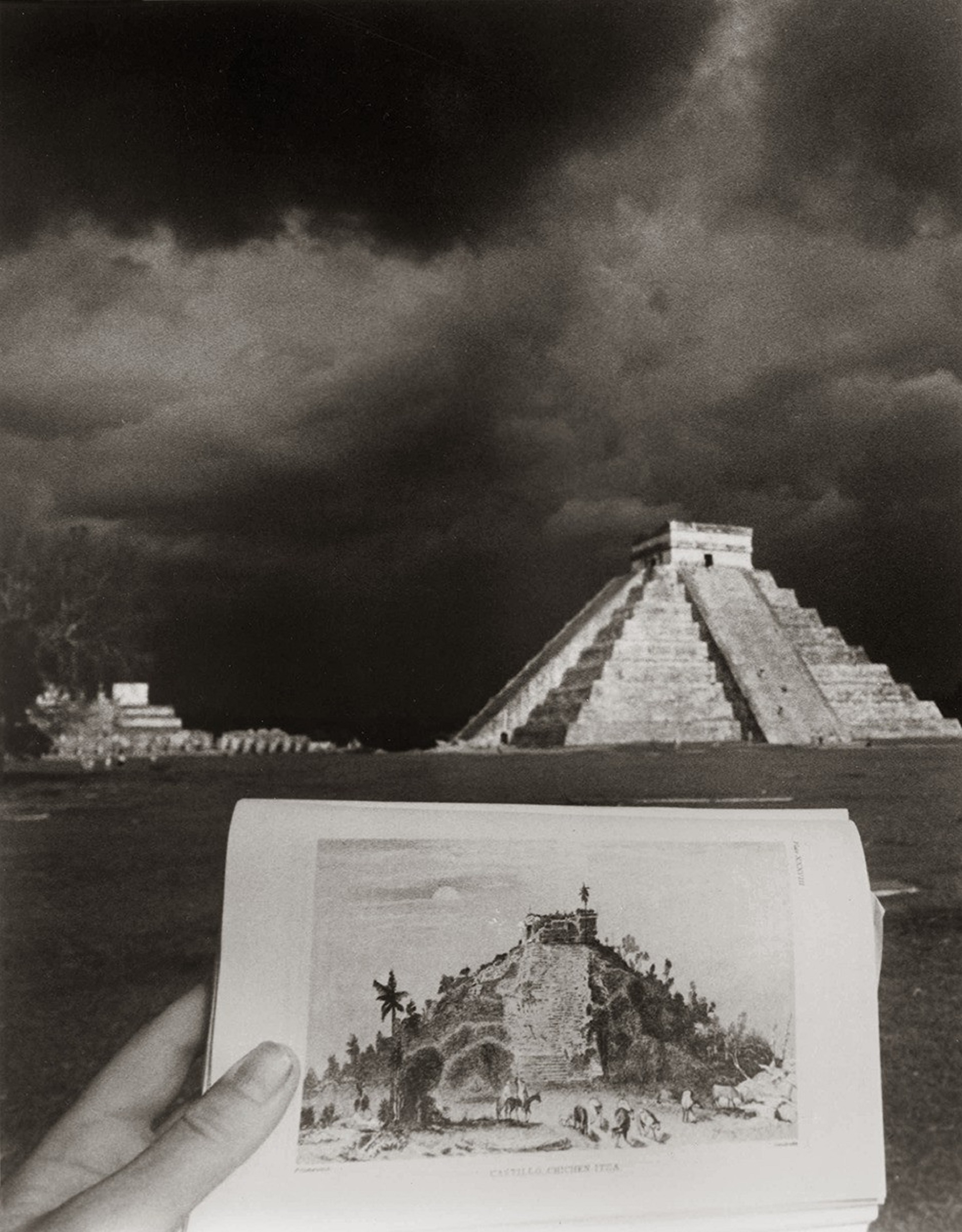 “El Castillo [Chichén Itzá]” (1985) de Leandro Katz