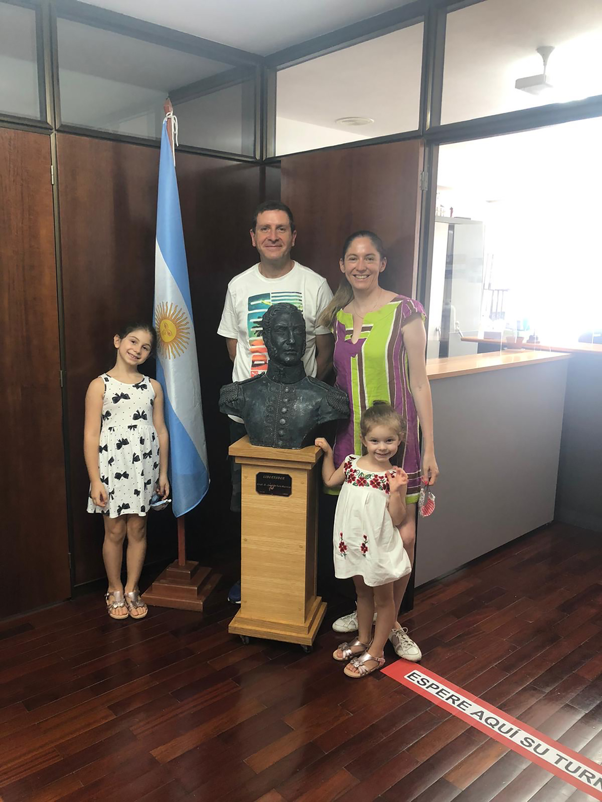 En el consulado argentino en España