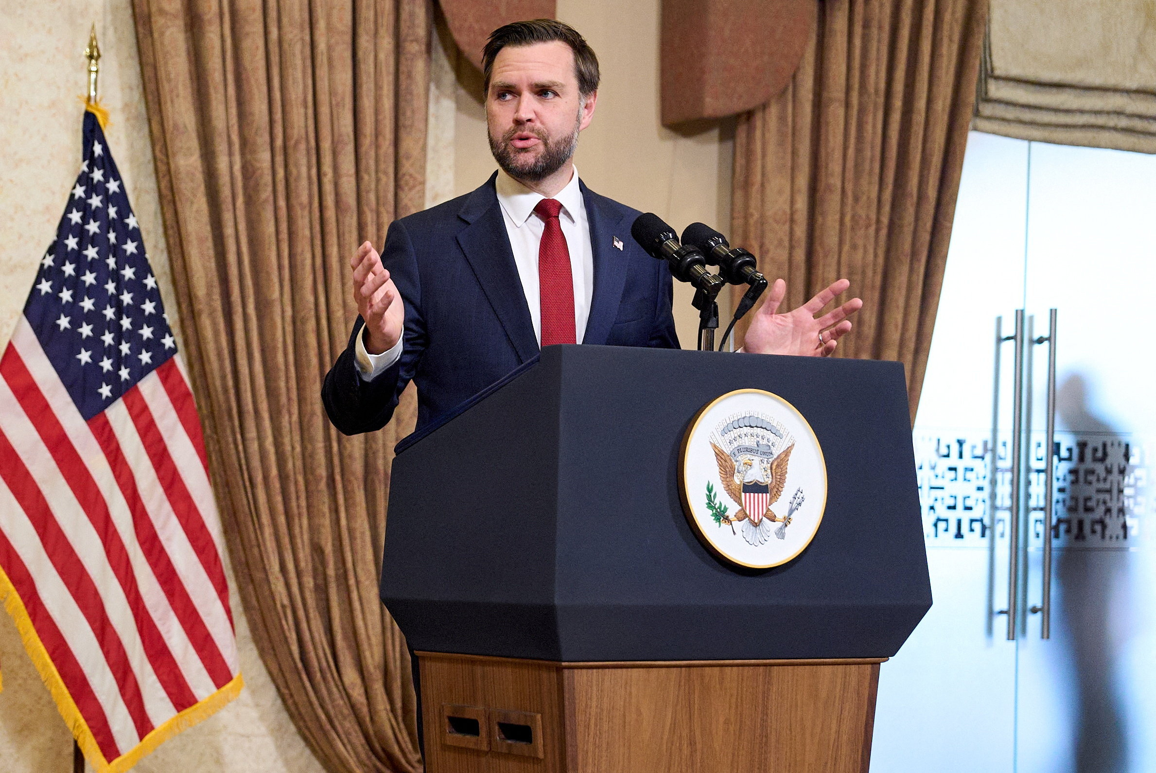21 horas en Pakist&aacute;n: el intento y fracaso de la paz entre Estados Unidos e Ir&aacute;n