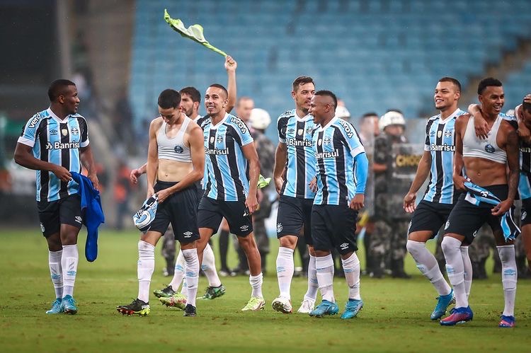 Jáminton Campaz es finalista con Grêmio de Porto Alegre en el Campeonato Gaúcho Serie A1 2022 / (Instagram: bicho08_)