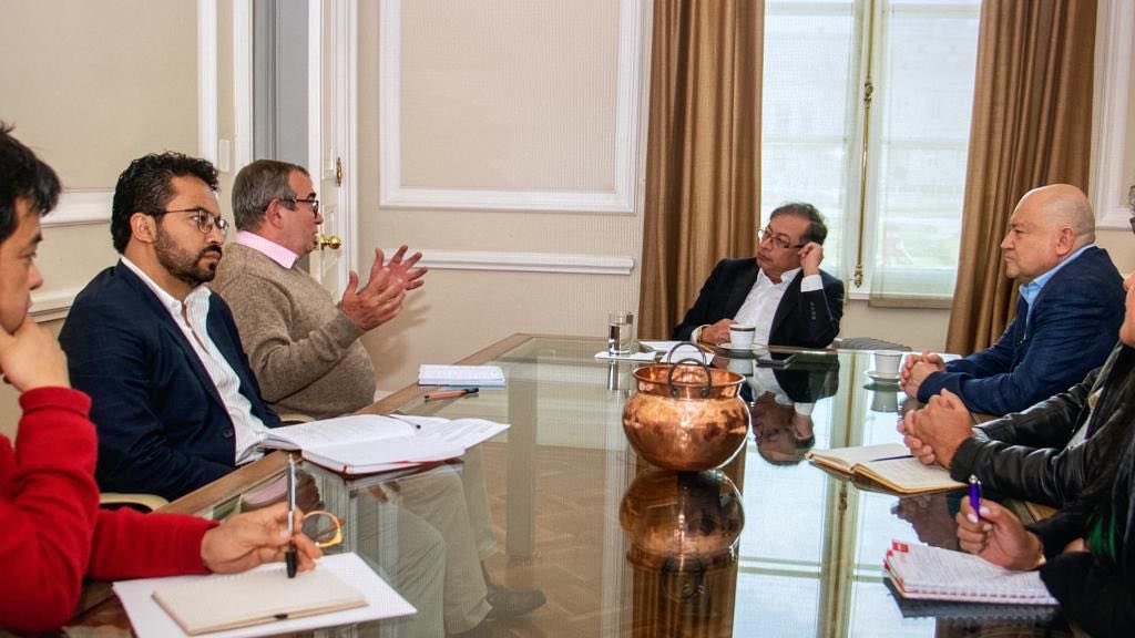 Conclusiones de la reunión entre Gustavo Petro, el expresidente Juan Manuel Santos y ‘Timochenko’