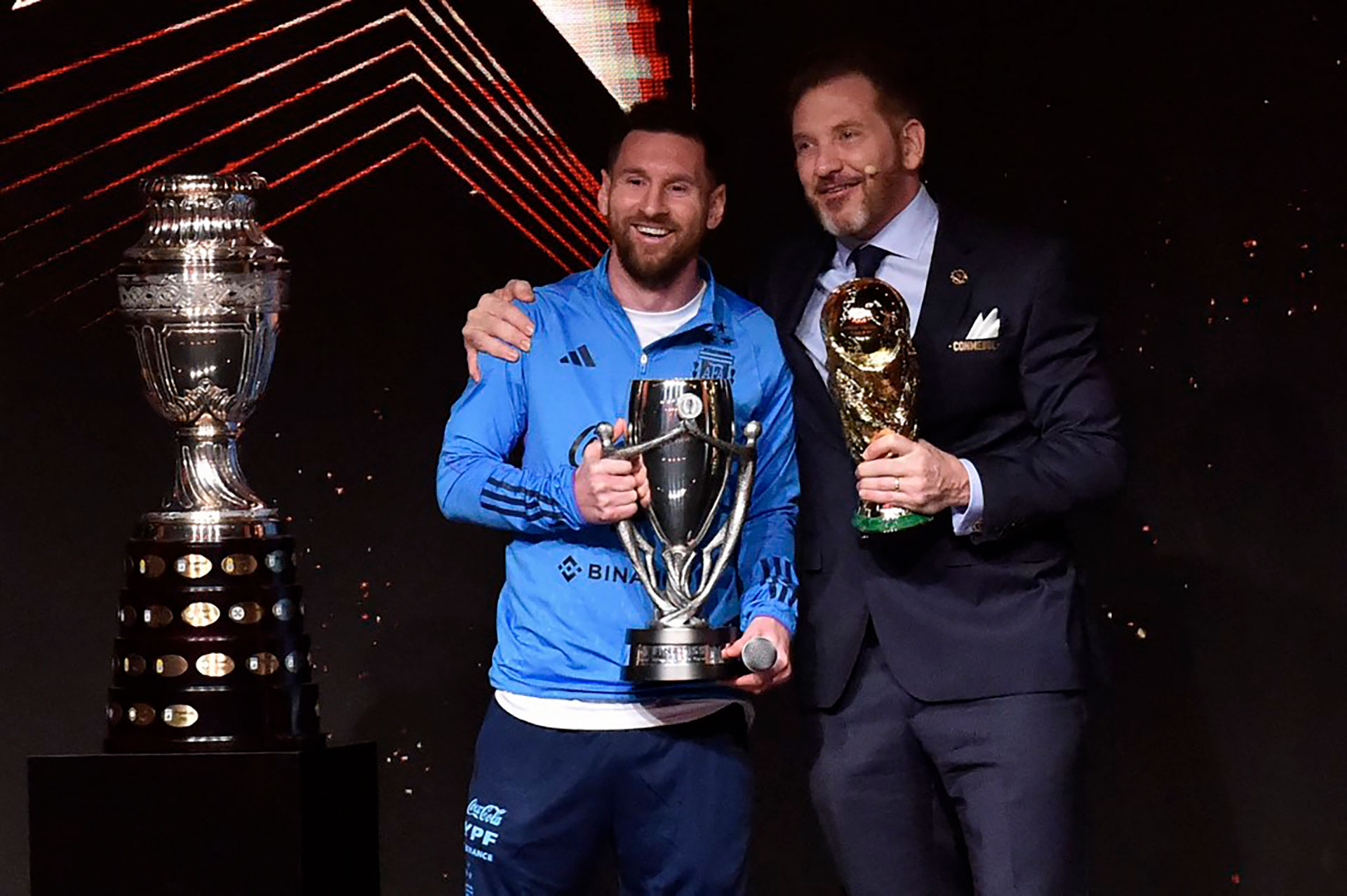 Homenaje a los campeones del mundo: la selección argentina tuvo un emocionante reconocimiento en la sede de la Conmebol