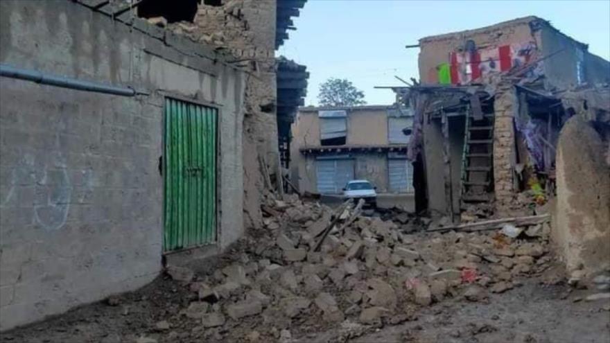 El terremoto tuvo su epicentro a unos 44 kilómetros de la ciudad de Jost cerca de la frontera entre Pakistán y Afganistán, con una profundidad de unos 51 kilómetros, según los datos publicados en su página web por el Servicio Geológico de Estados Unidos (USGS). 